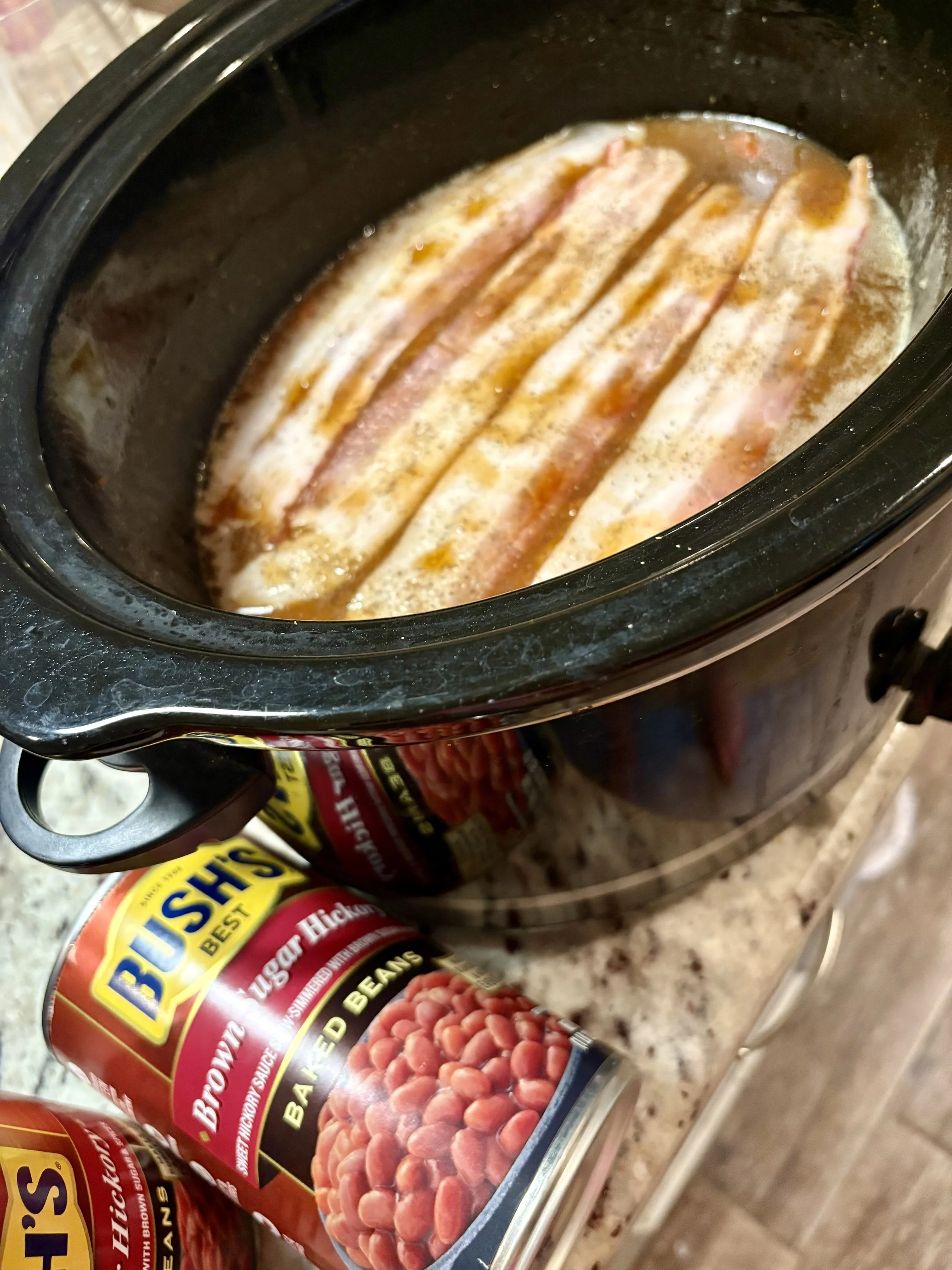 Easy Crock-Pot Recipe for Baked Beans with Bacon