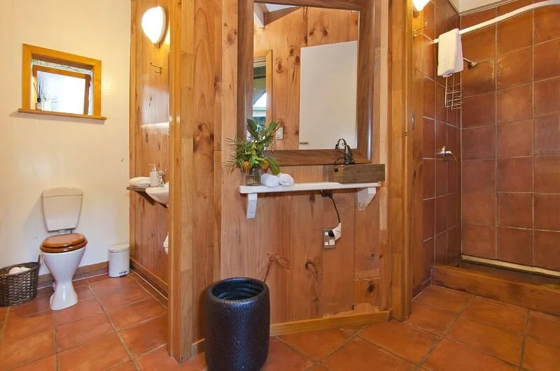 Shared Bathroom.jpg