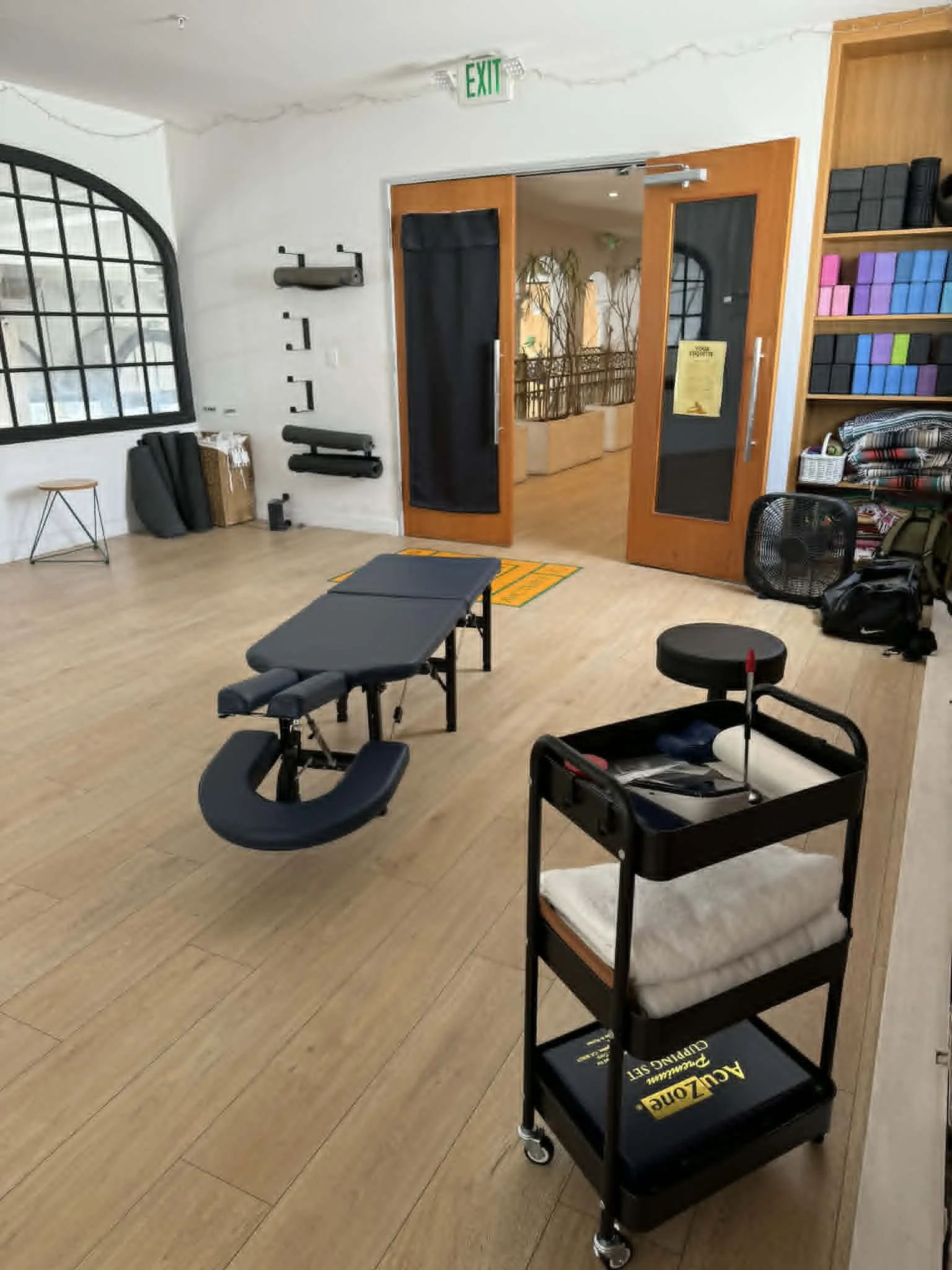 Dr. Matt Heisig chiropractic treatment table and therapy equipment at Athlete Lab Performance Chiropractic, Long Beach CA