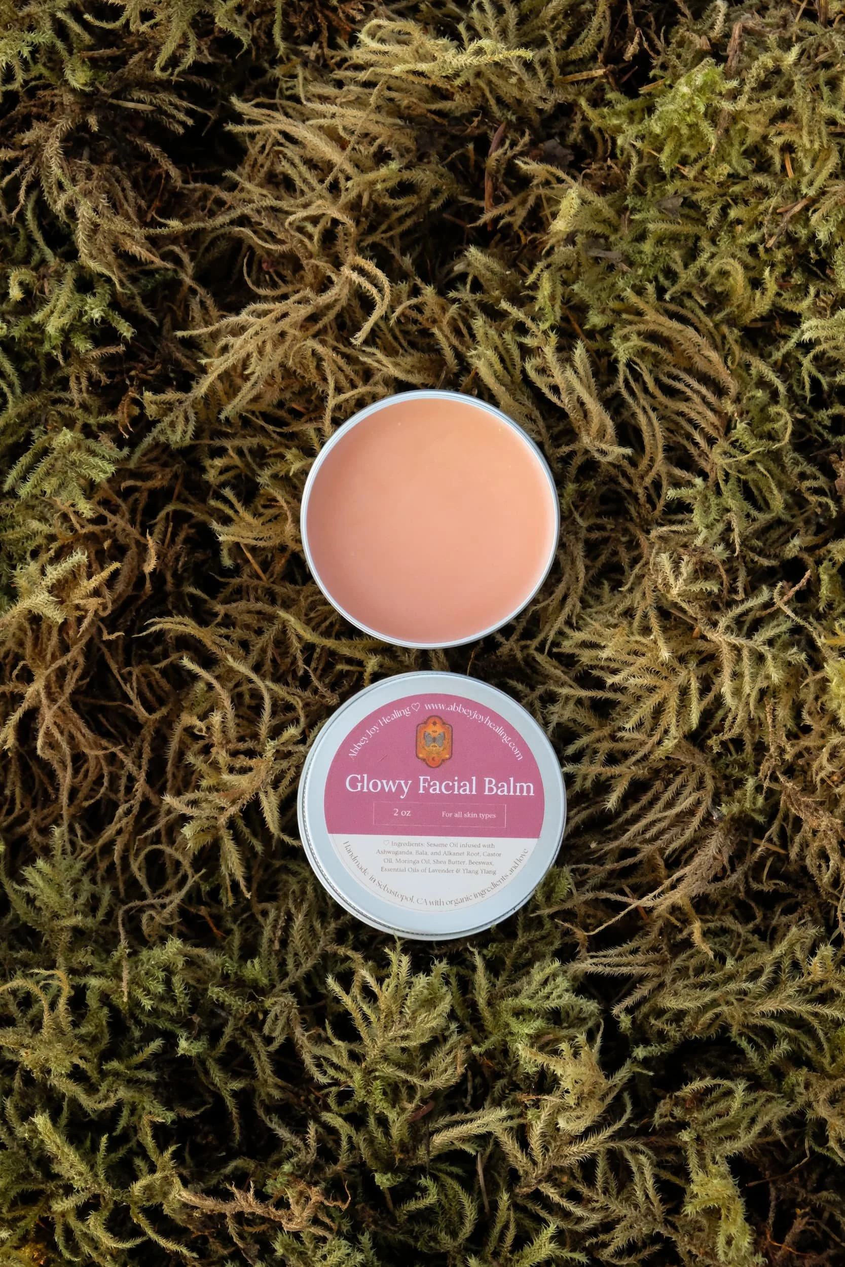 Glowy-Facial-Balm-Abbey-Joy-02.jpg