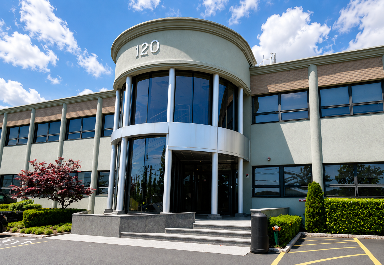 Exterior of Dr. Isaac Lee Pain & Injection Clinic at 120 Sylvan Avenue in Englewood Cliffs, New Jersey