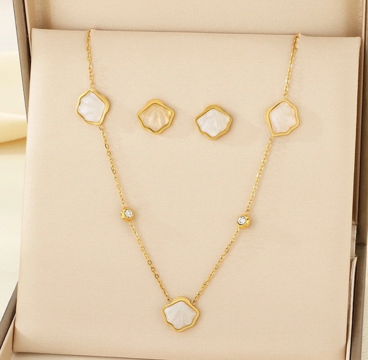 Liora Shell Set