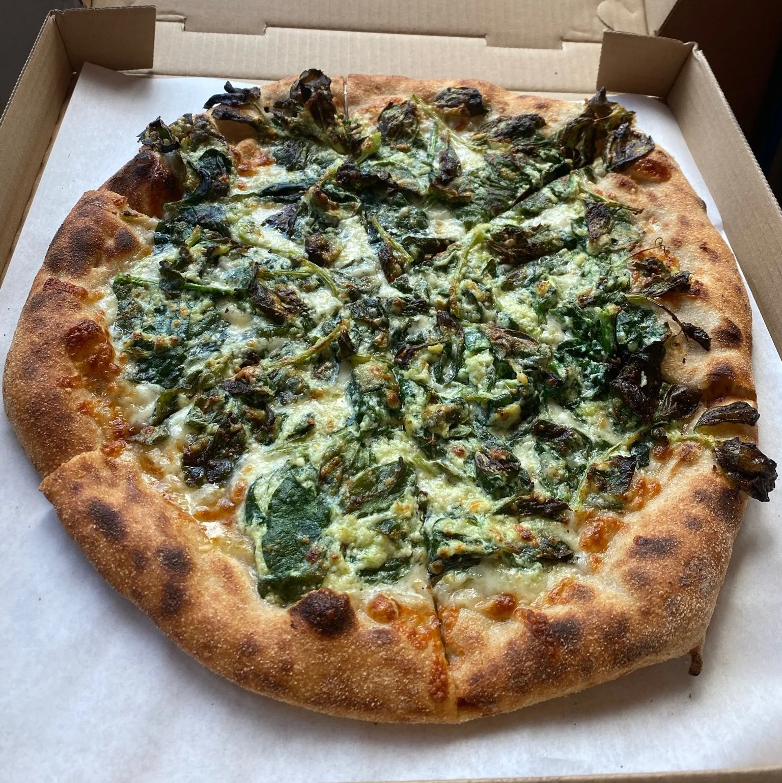 LovelysFiftyFifty_Pizza_6.JPG