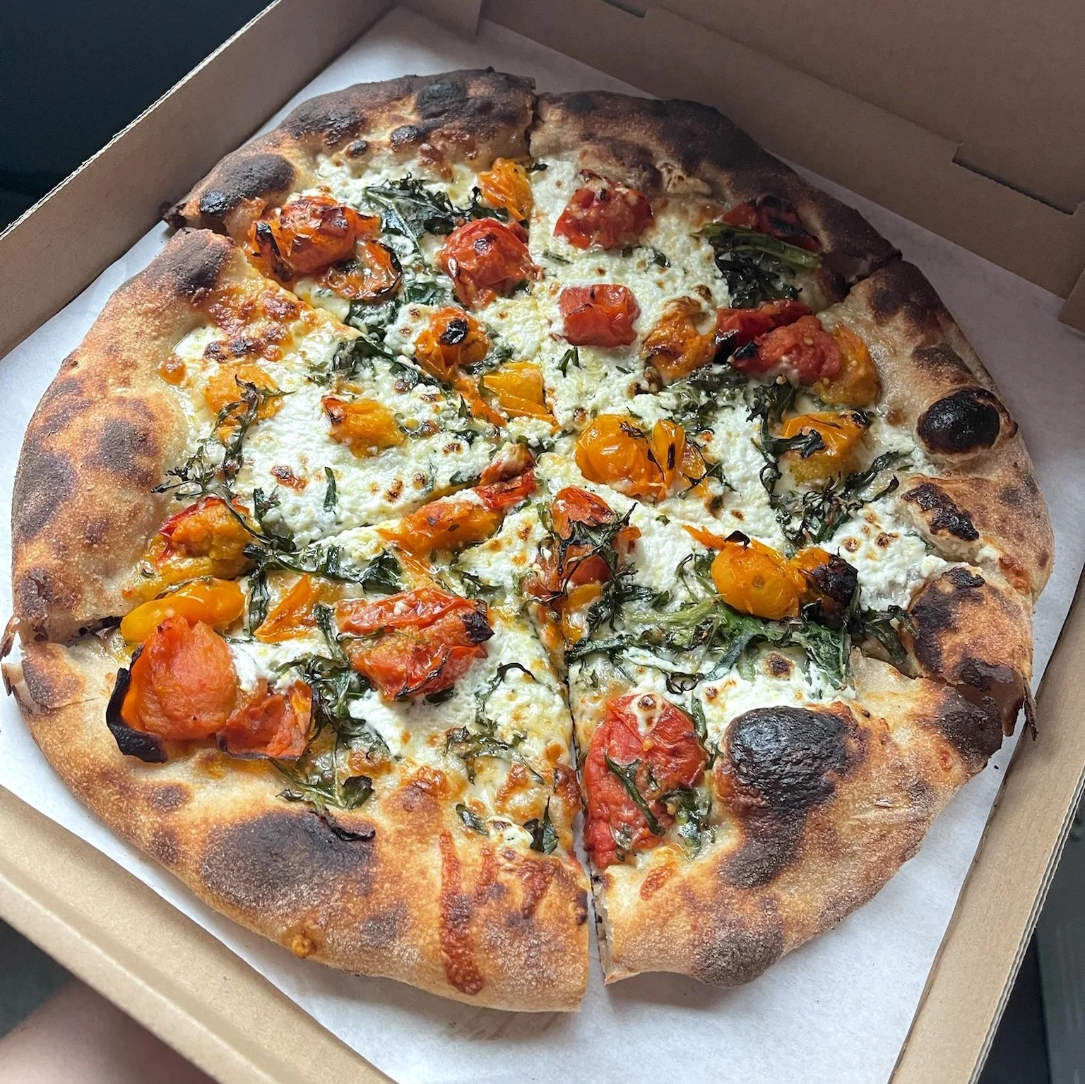 LovelysFiftyFifty_Pizza_16.JPG