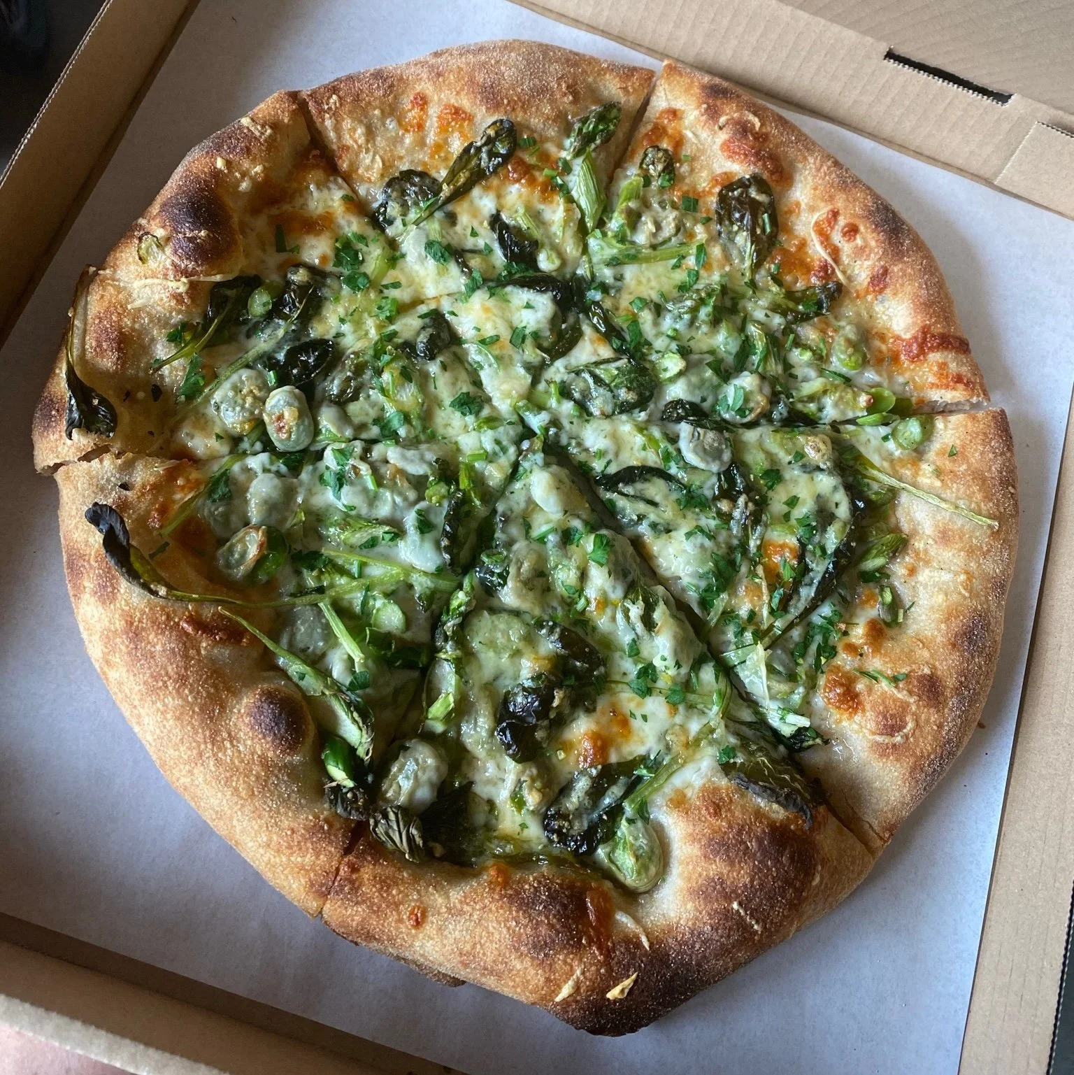 LovelysFiftyFifty_Pizza_7.JPG