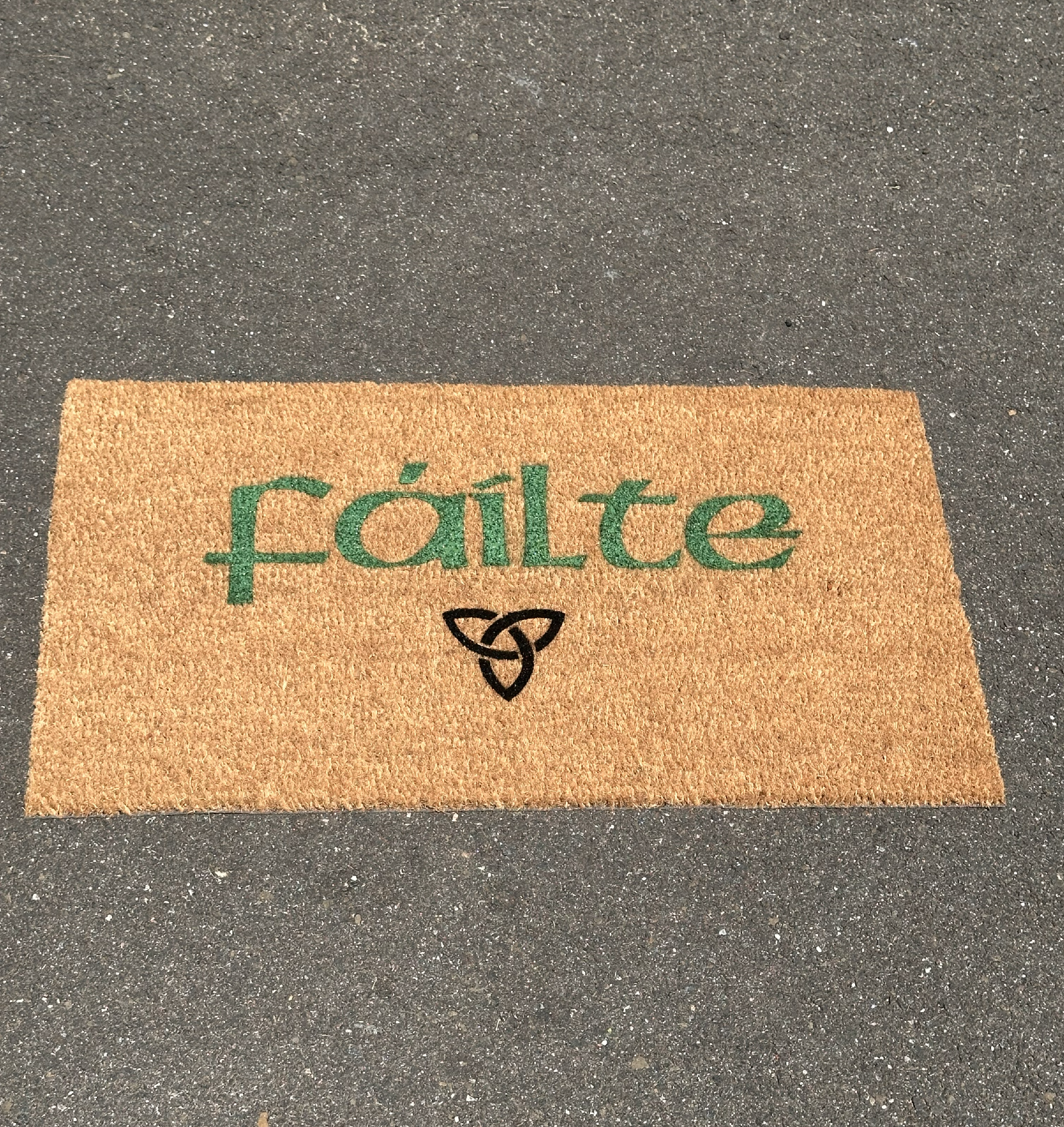 17" x 30" Fáilte Celtic Knot Coir Doormat