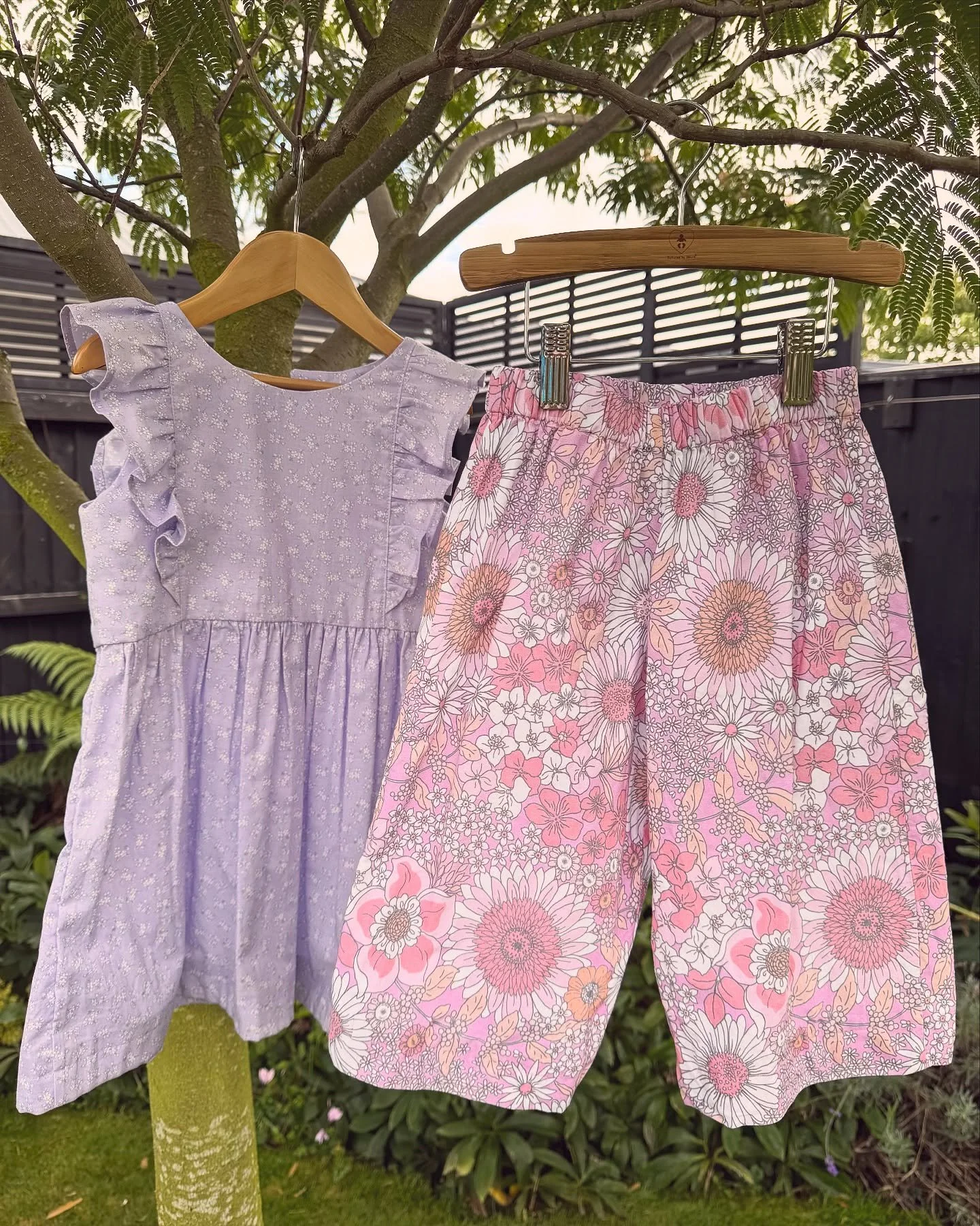 I&rsquo;ve loved making these little adjustable outfits for my very special 2 year old daughter, Alice. She loves telling everyone her Mummy made them 🥰 I wish all pants would be adjustable in the waist and hem but I guess brands would sell way less