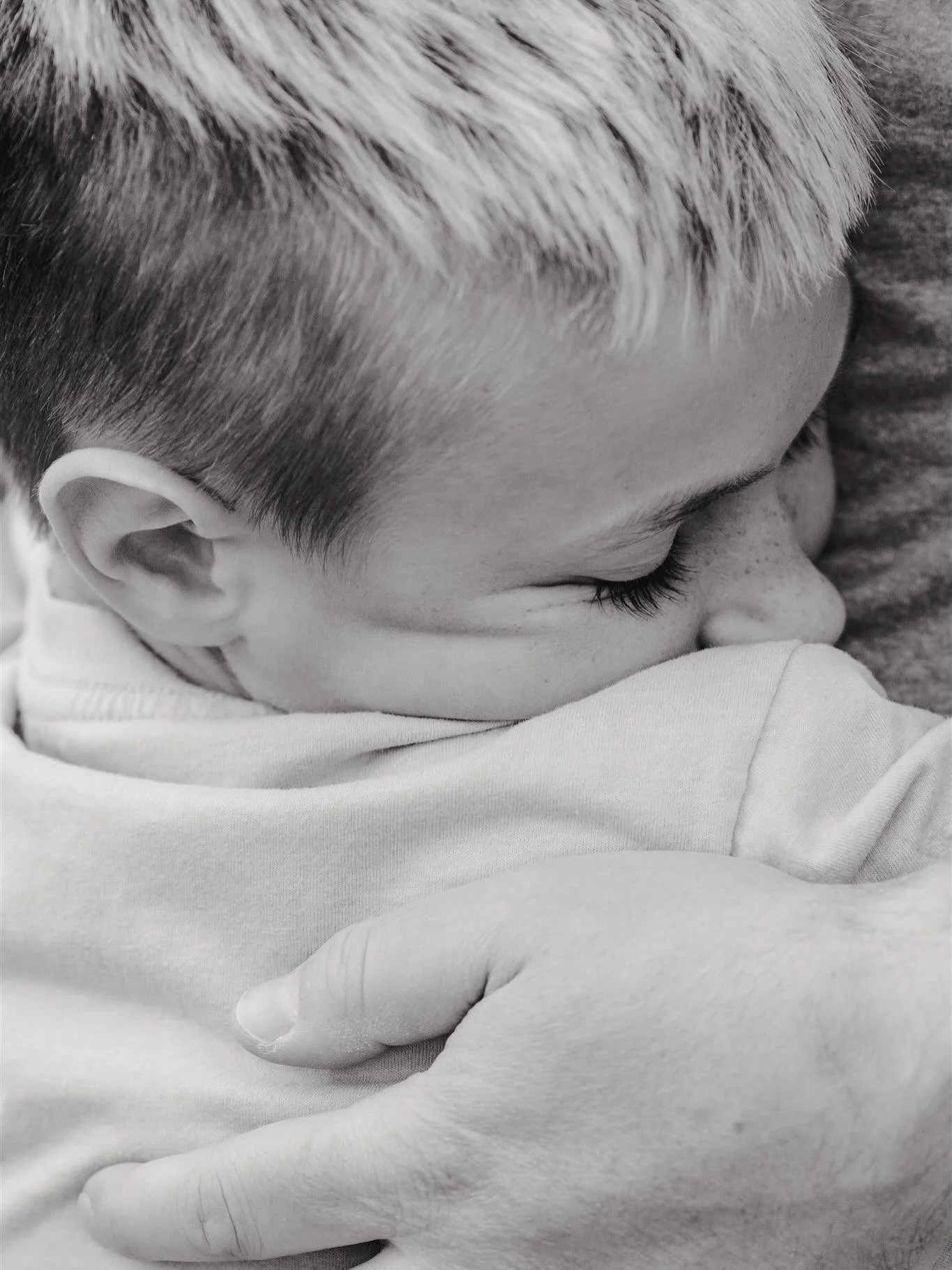 Little Memory People from Space (movie idea about people from space)

#utah #candidphotography #familyphotography #blackandwhitephotography #family