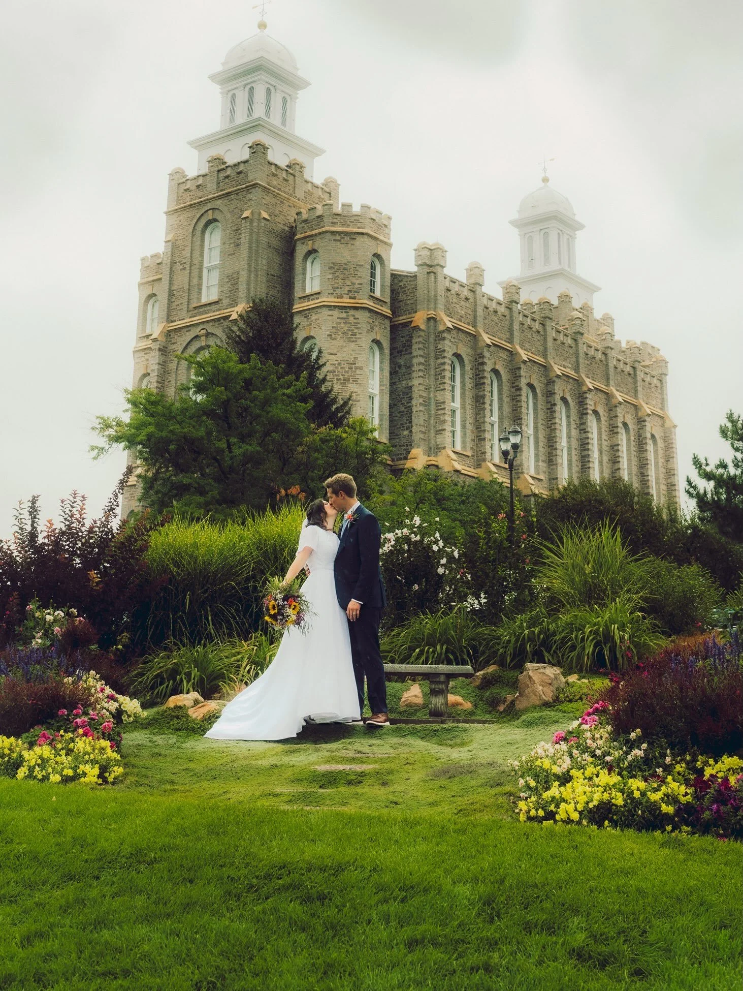 Honey, I want you to make it rain on our wedding day. That&rsquo;s what a real man would do. 

#utah #wedding #photographer #logantemple #rain