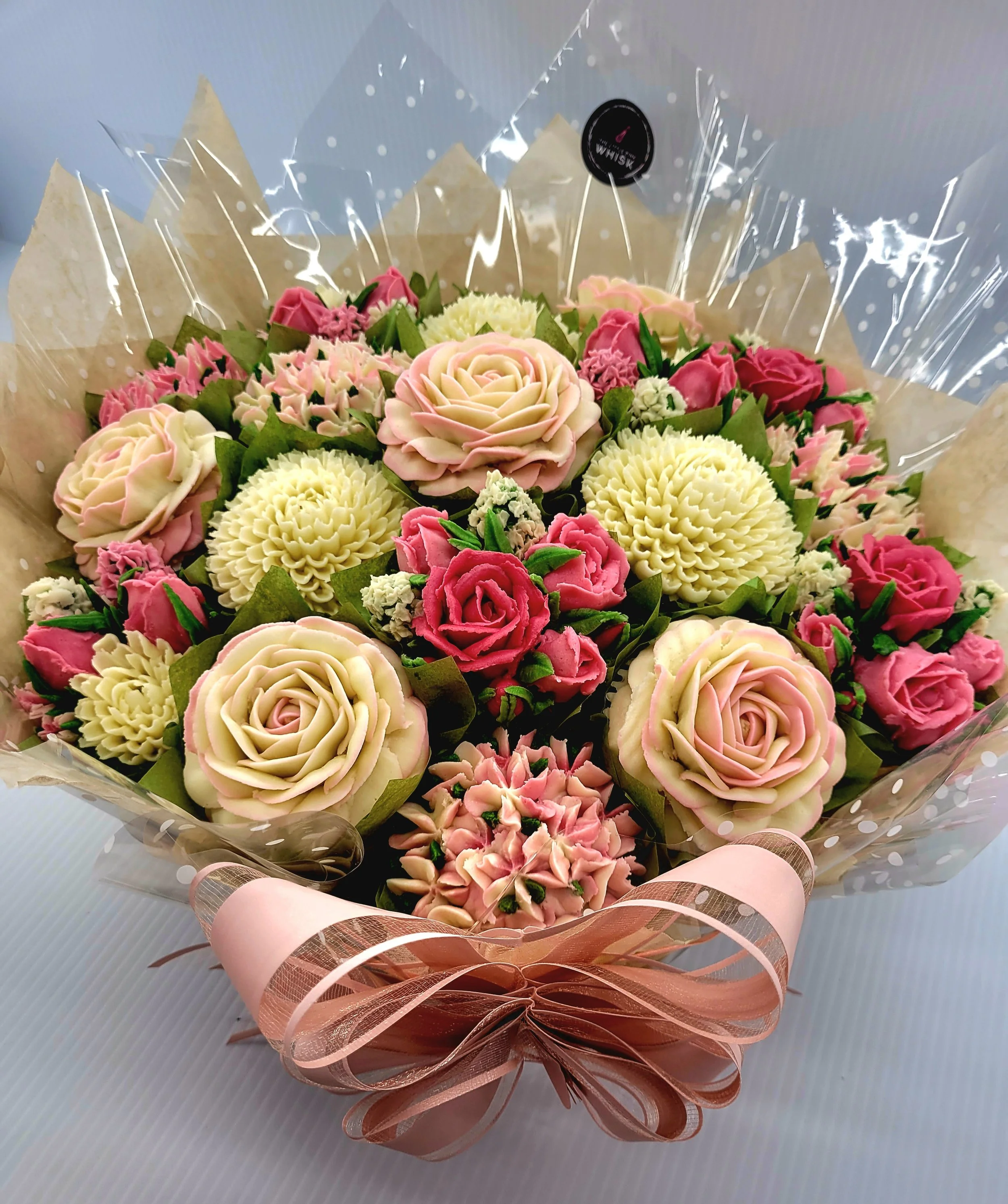 Cupcake Bouquet pink and white. Roses and rosebuds