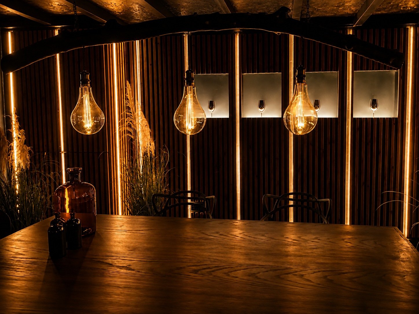 005_objects_illuminated-wall-relief.jpg