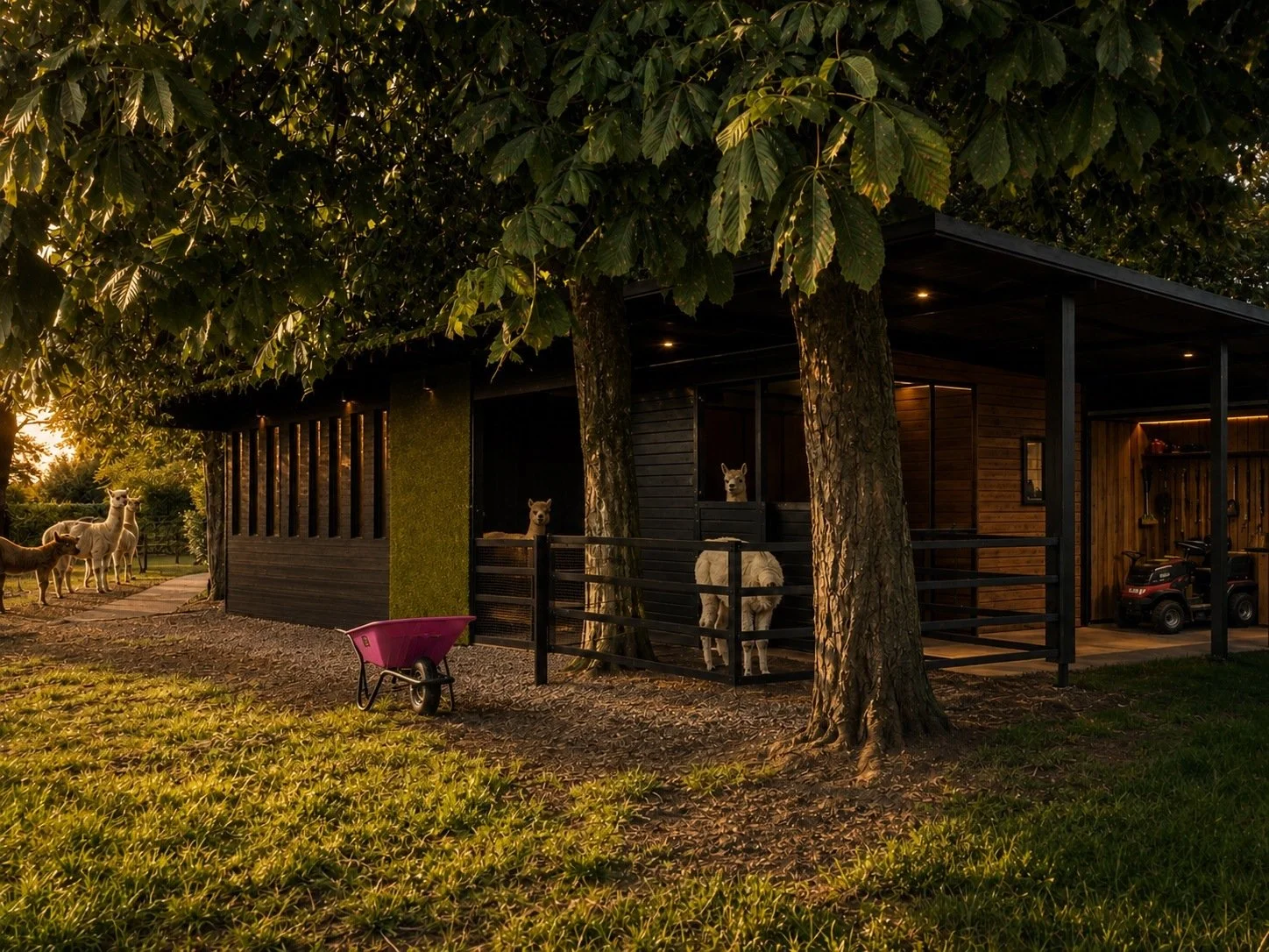 043_stables_covered-working-area.jpg