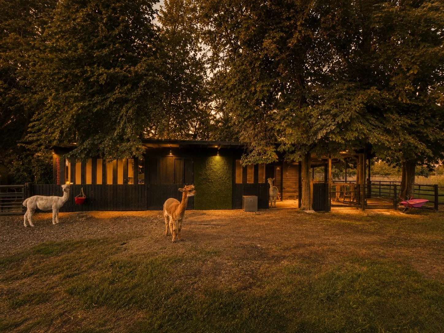 045_stables_stable-long-elevation.jpg