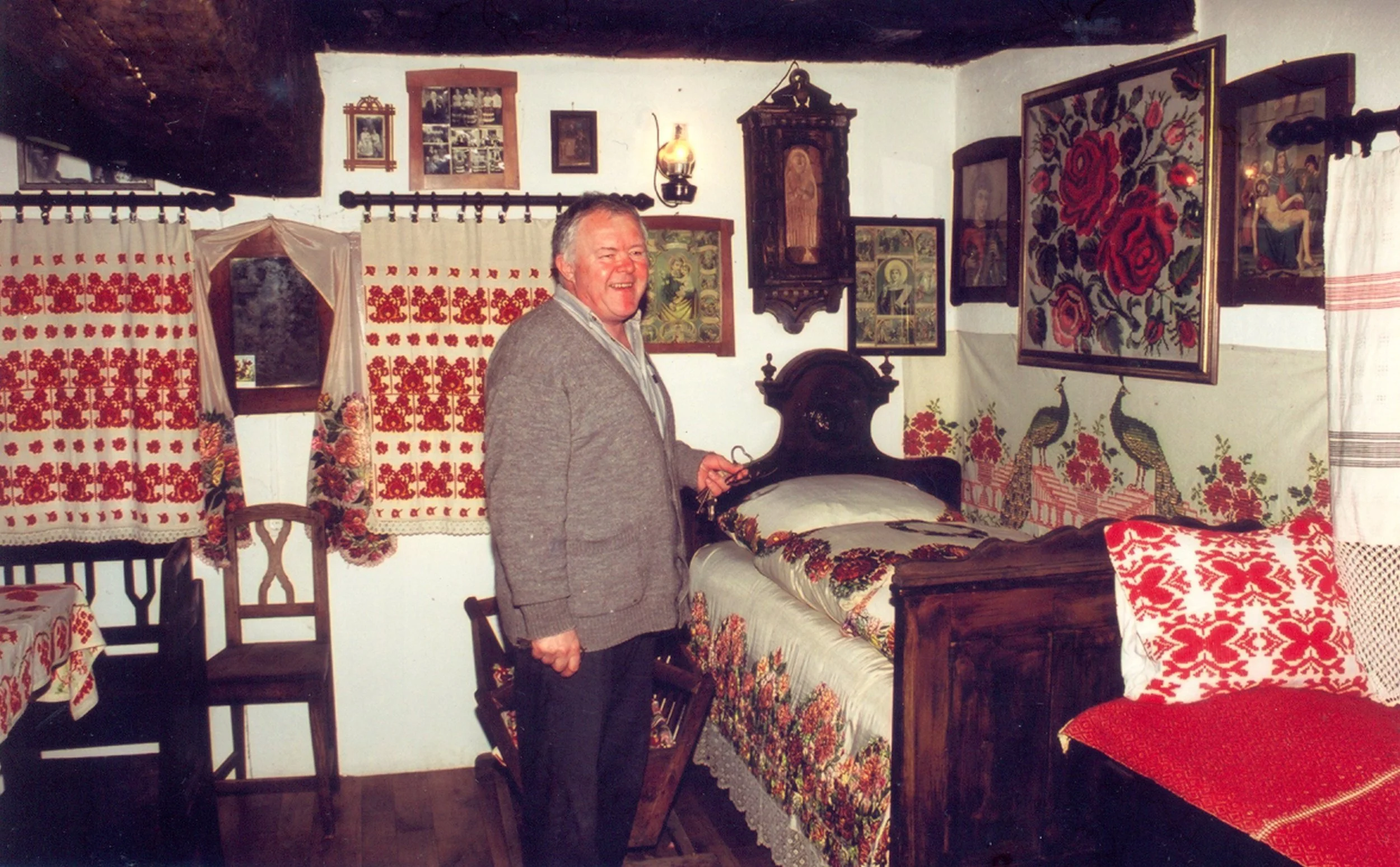 Božidar Škofač u prezentiranoj zbirci, 2004..jpg