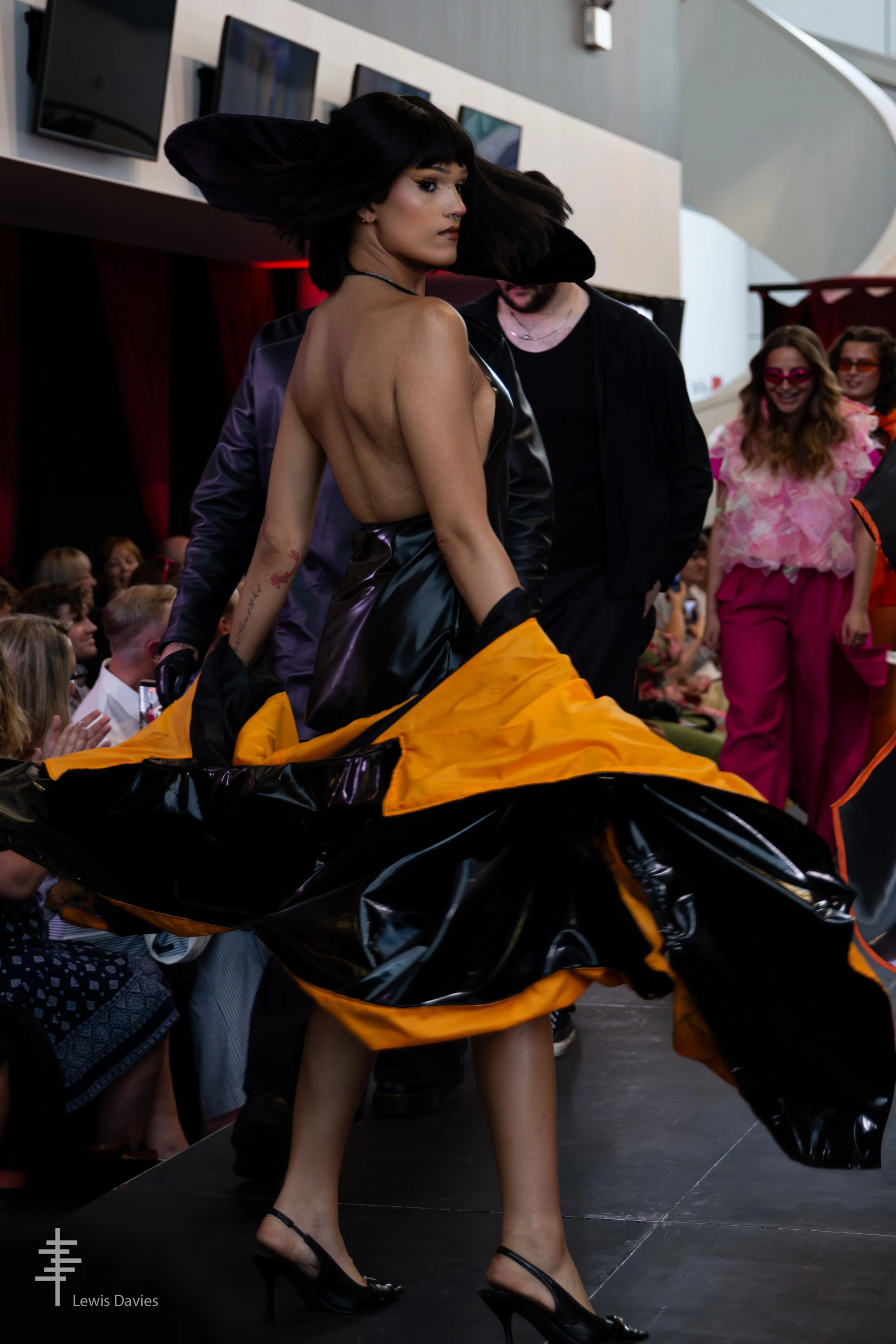 Look 4