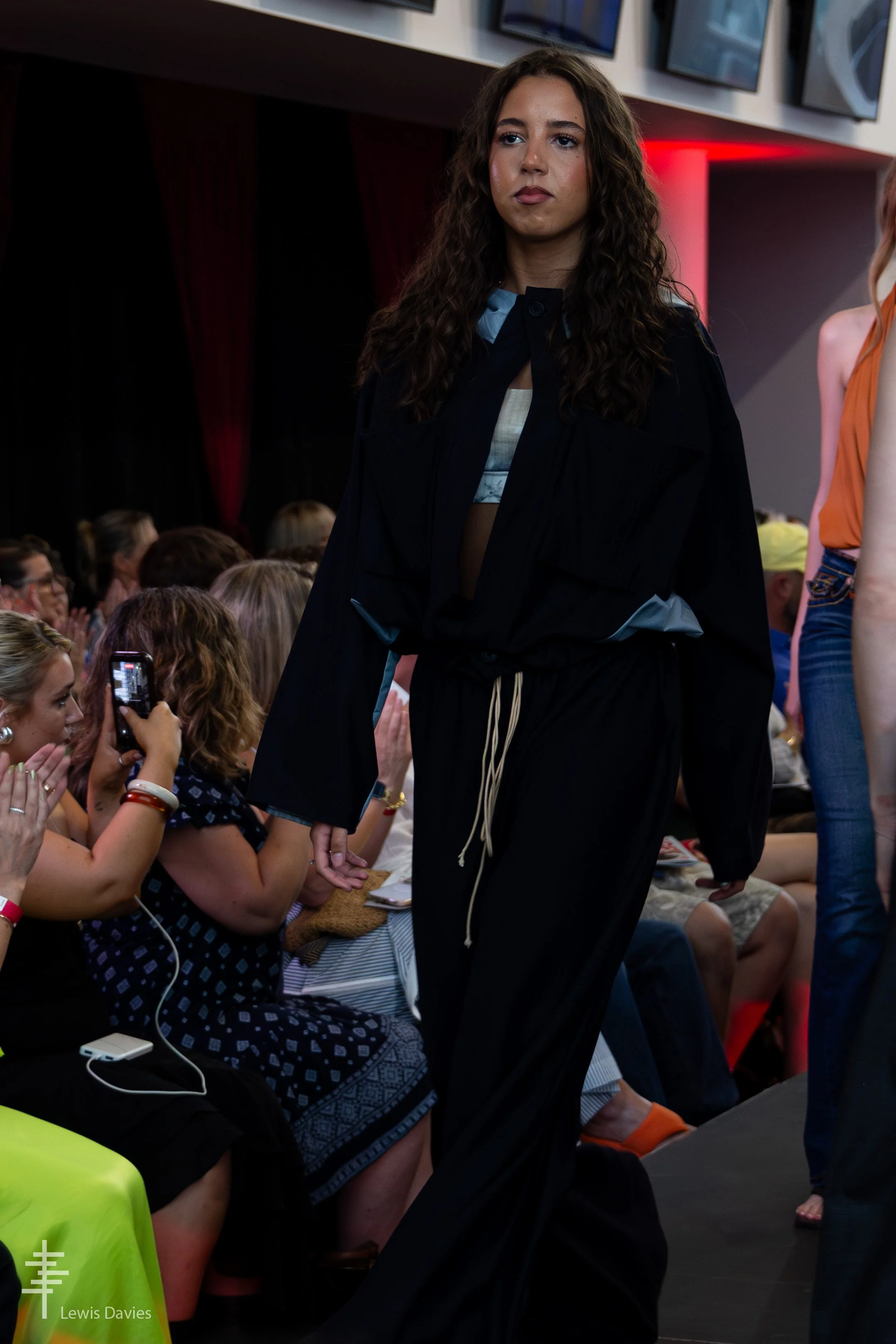 Look 3