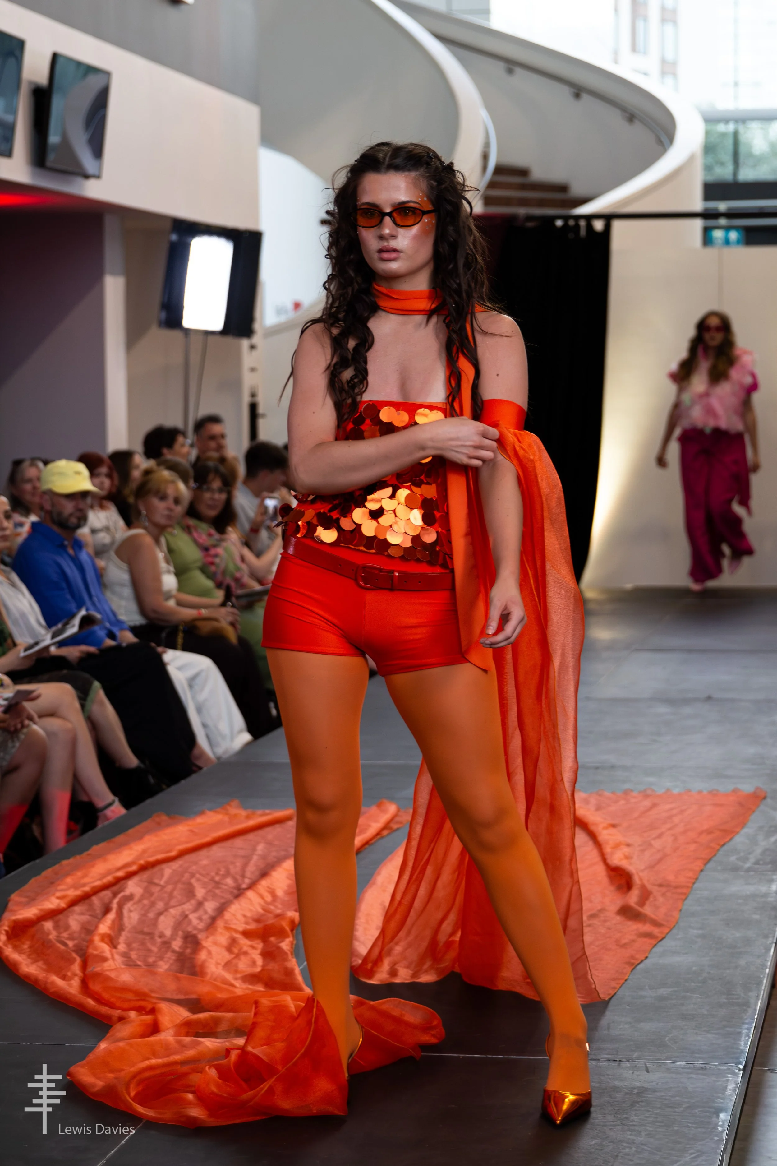 Look 3