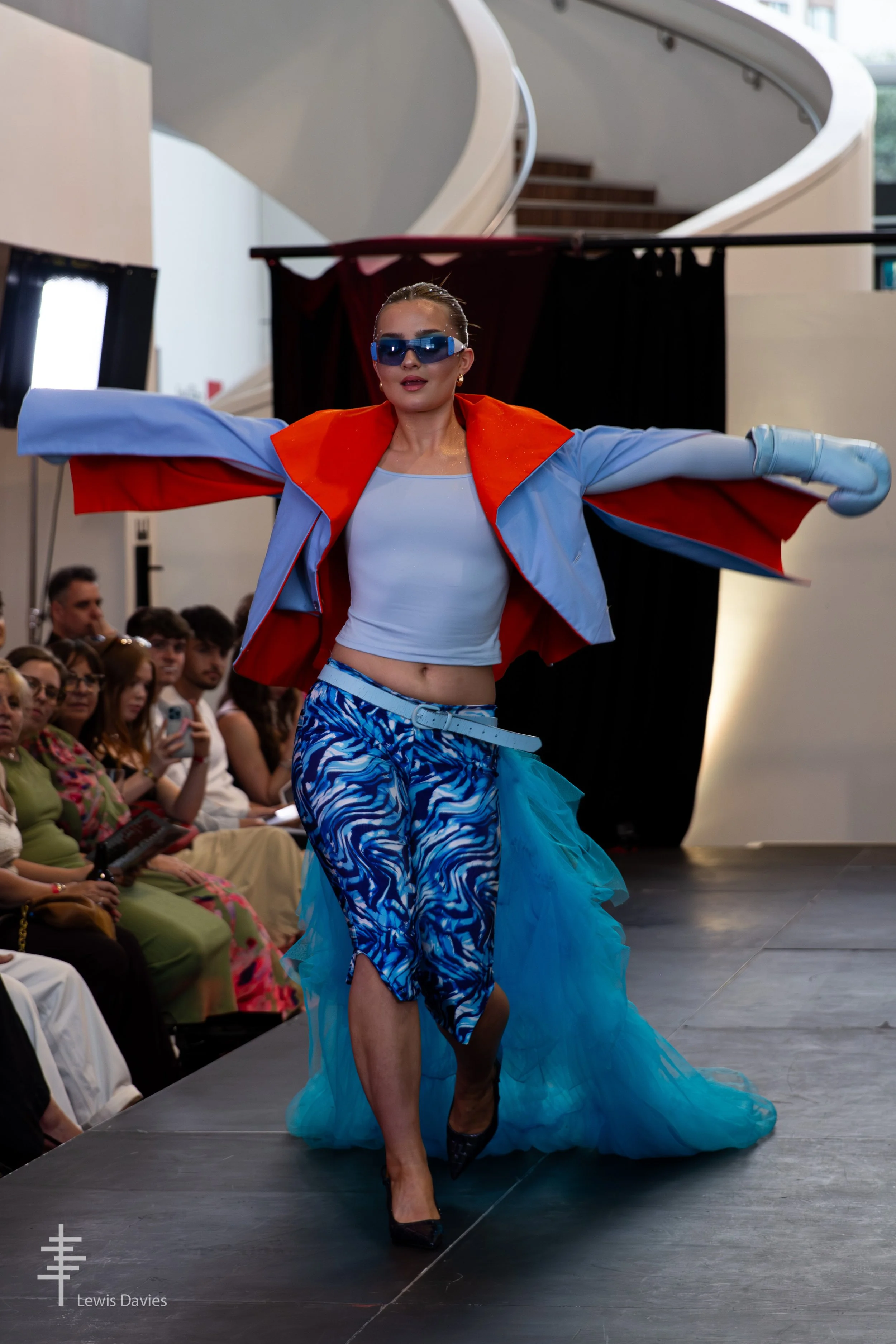 Look 2