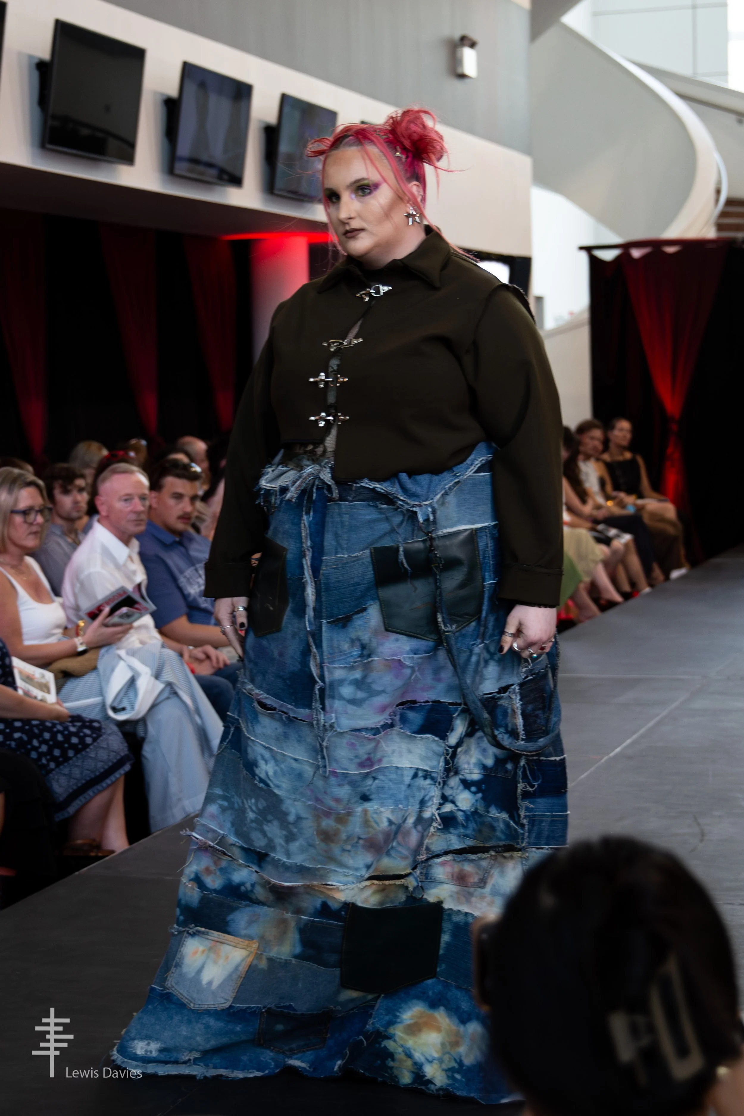 Look 1