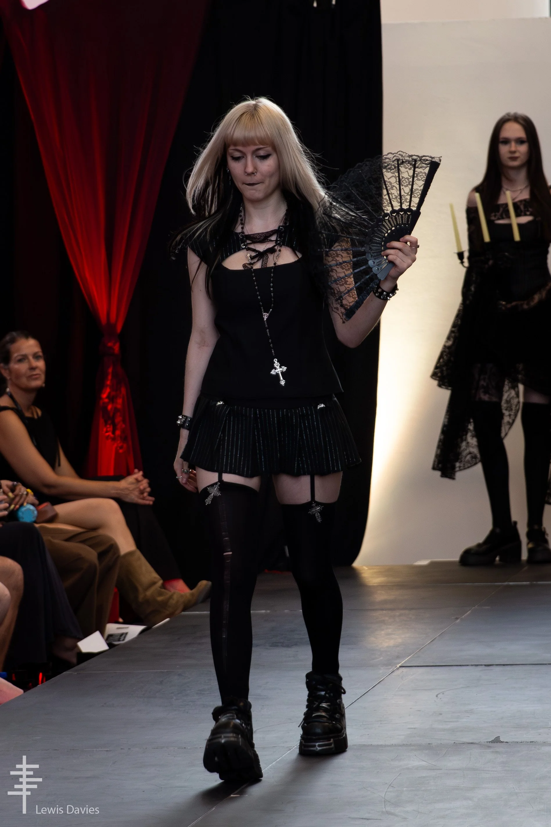 Look 2