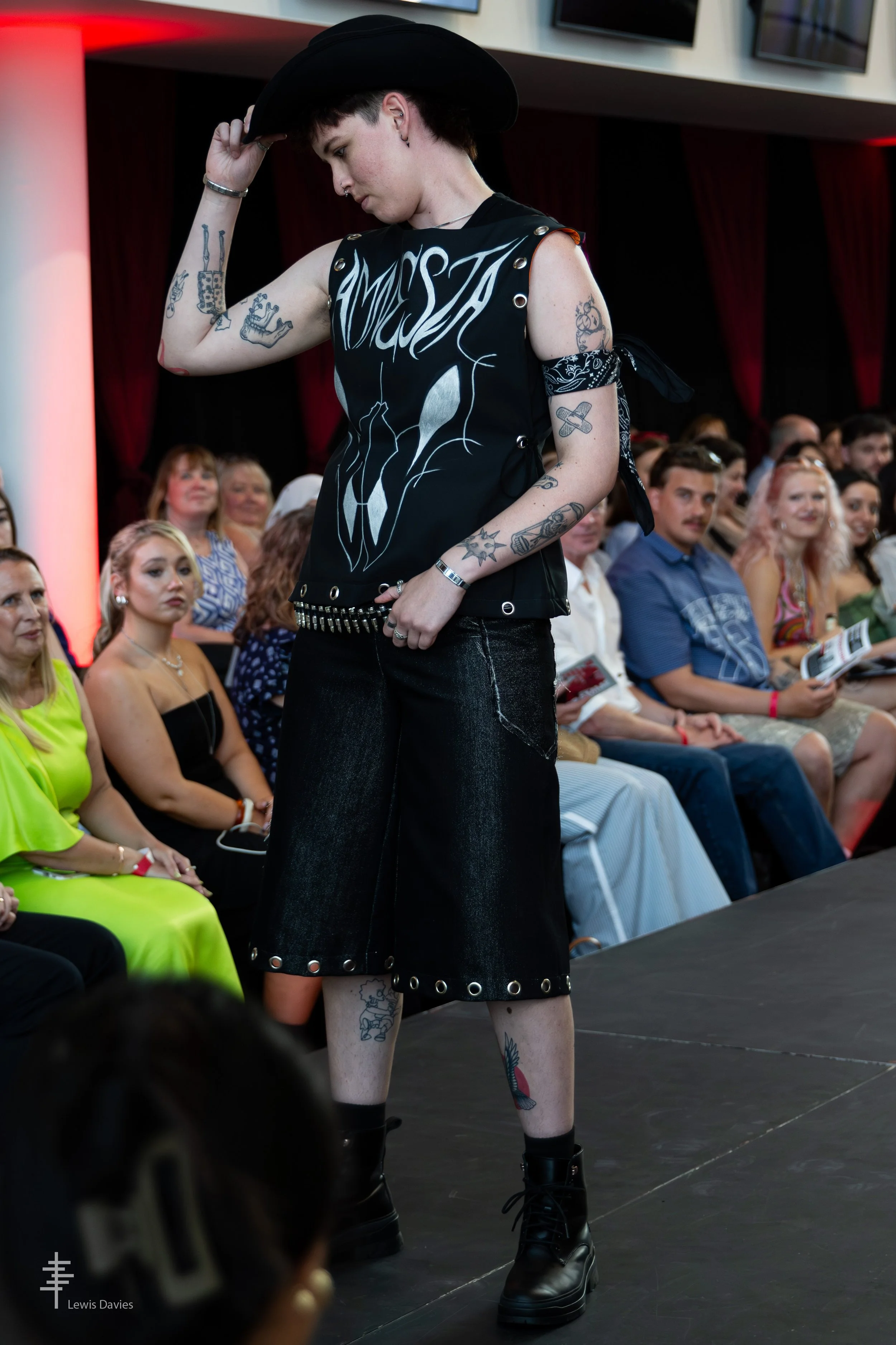 Look 1