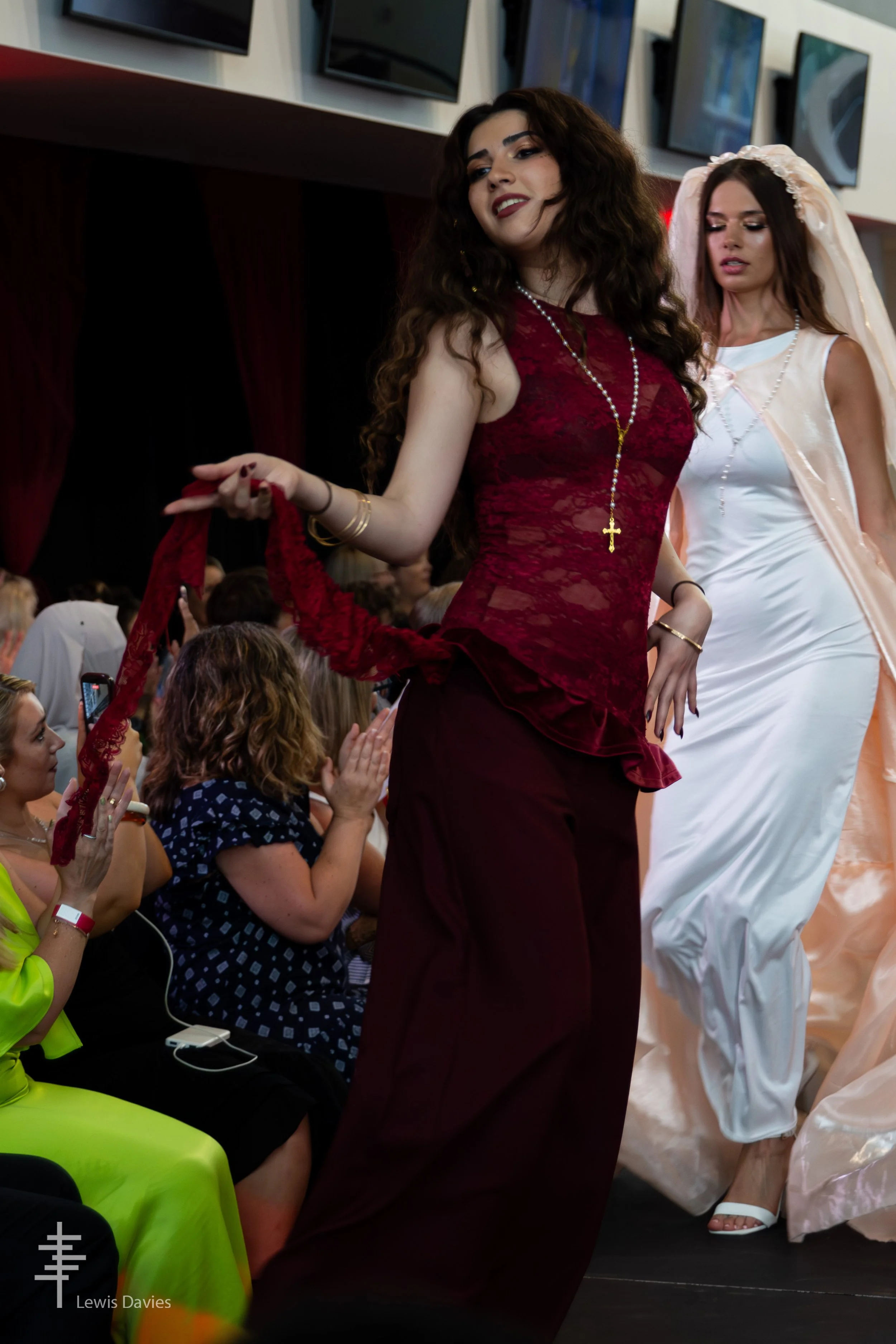Look 2