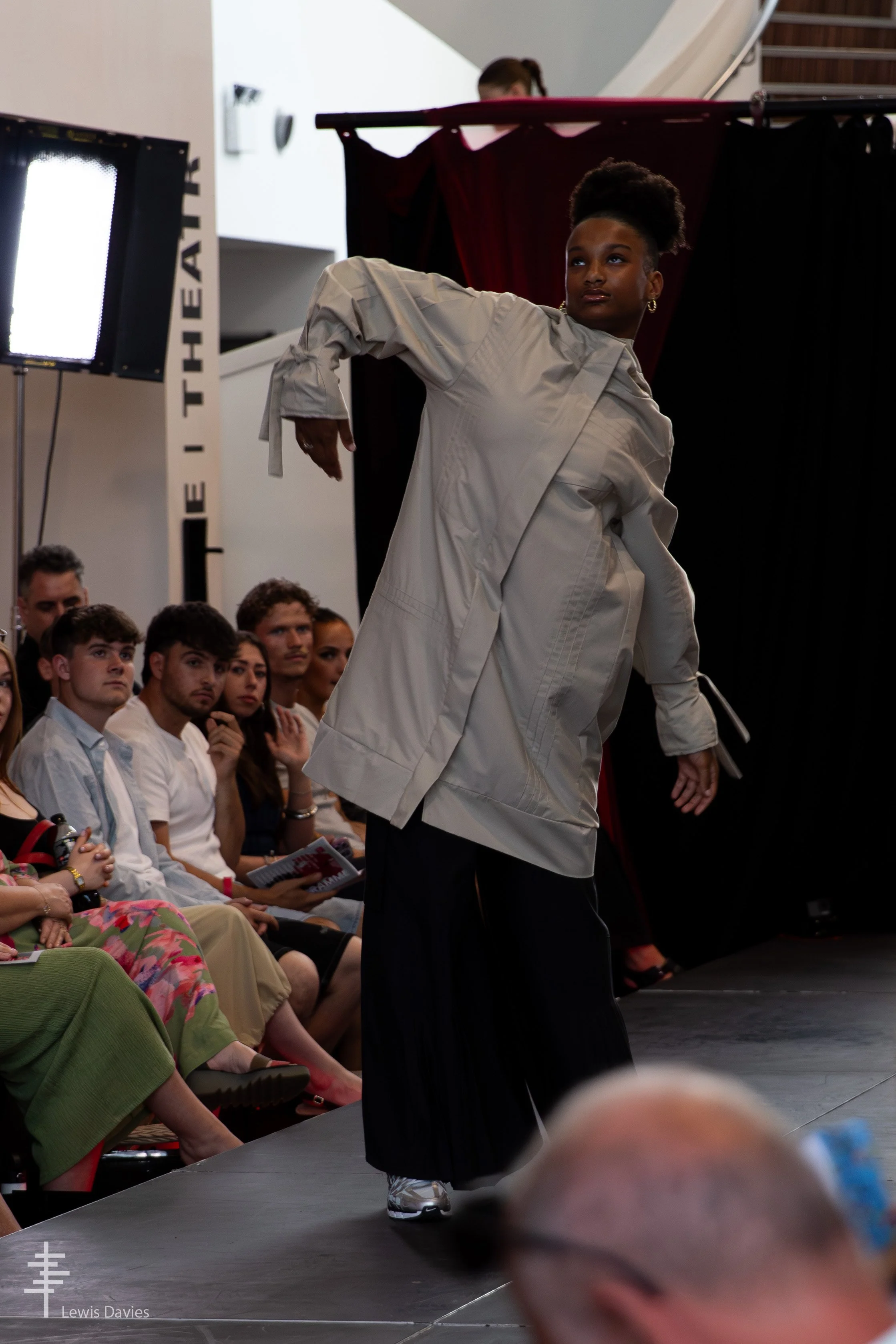 Look 1