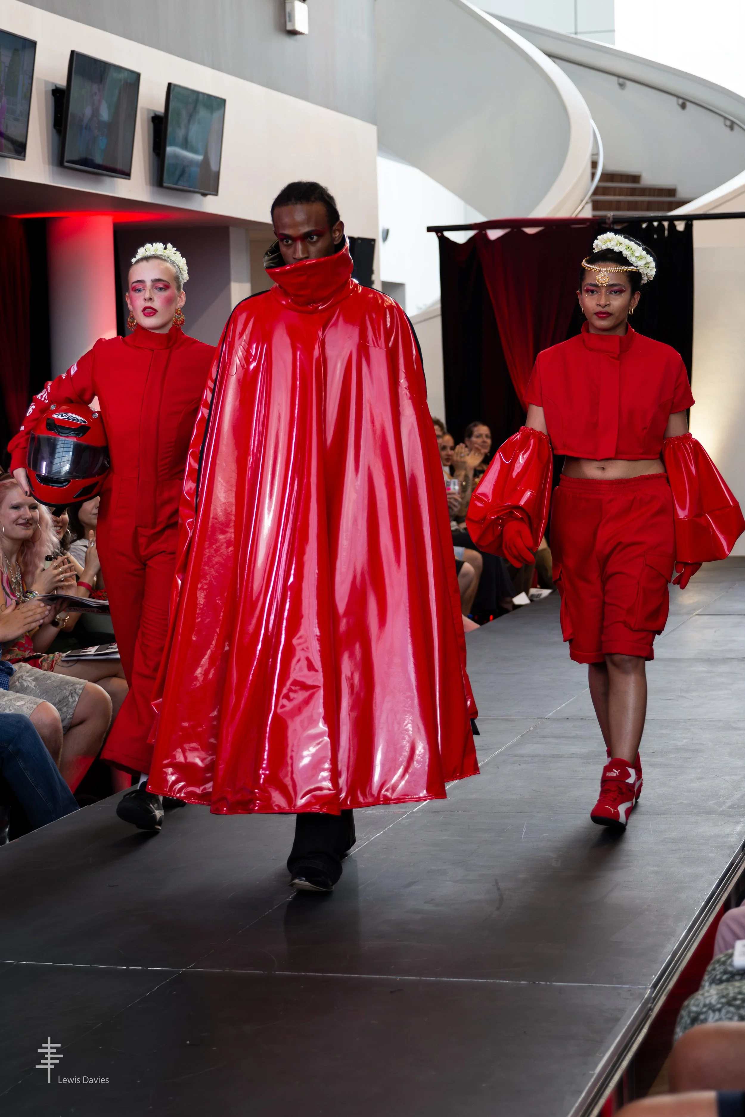 Look 3