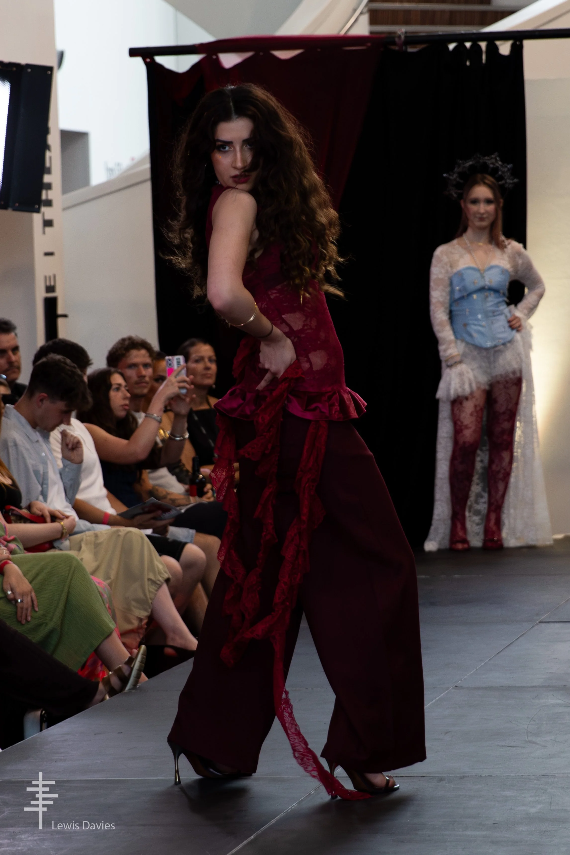 Look 2