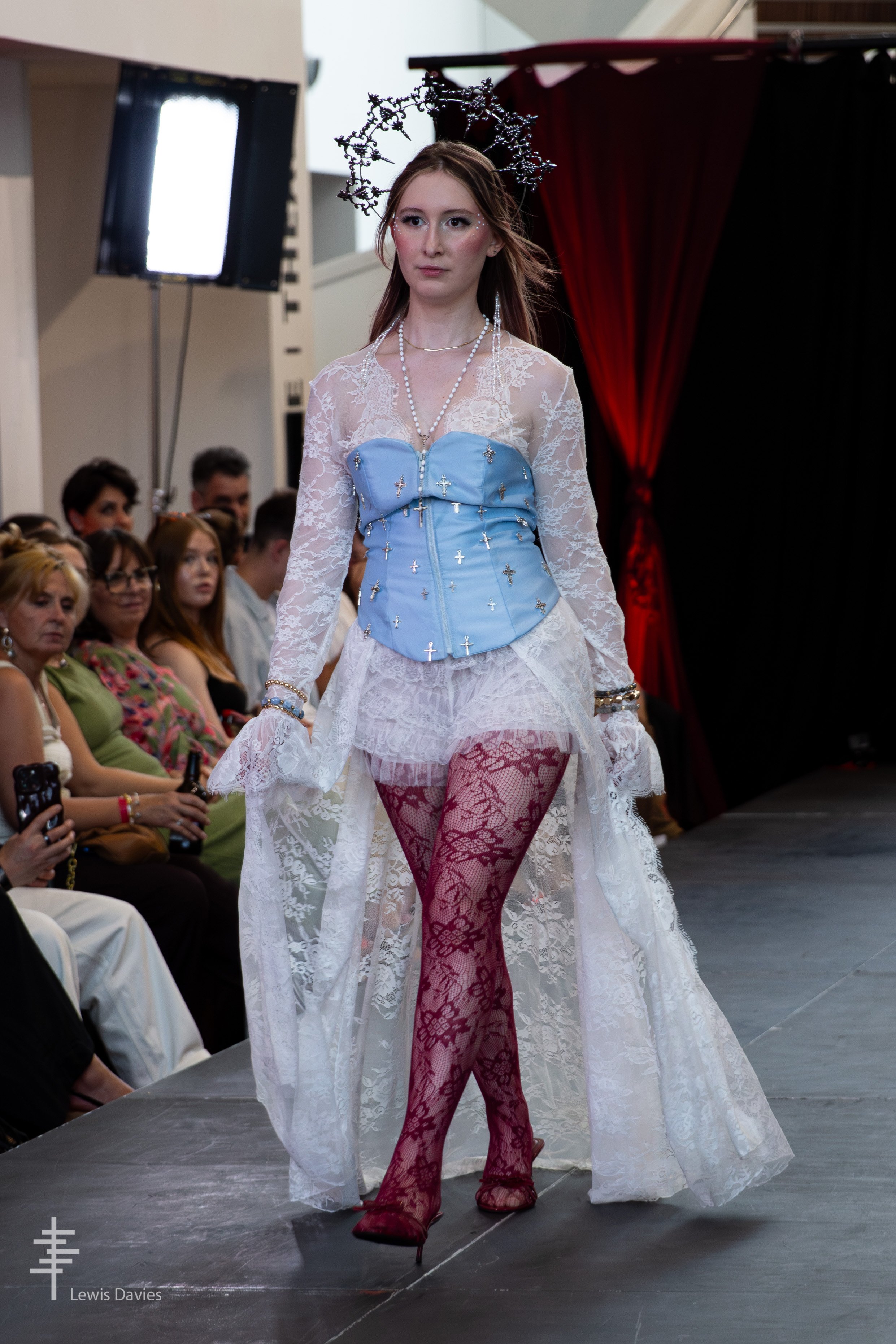 Look 1
