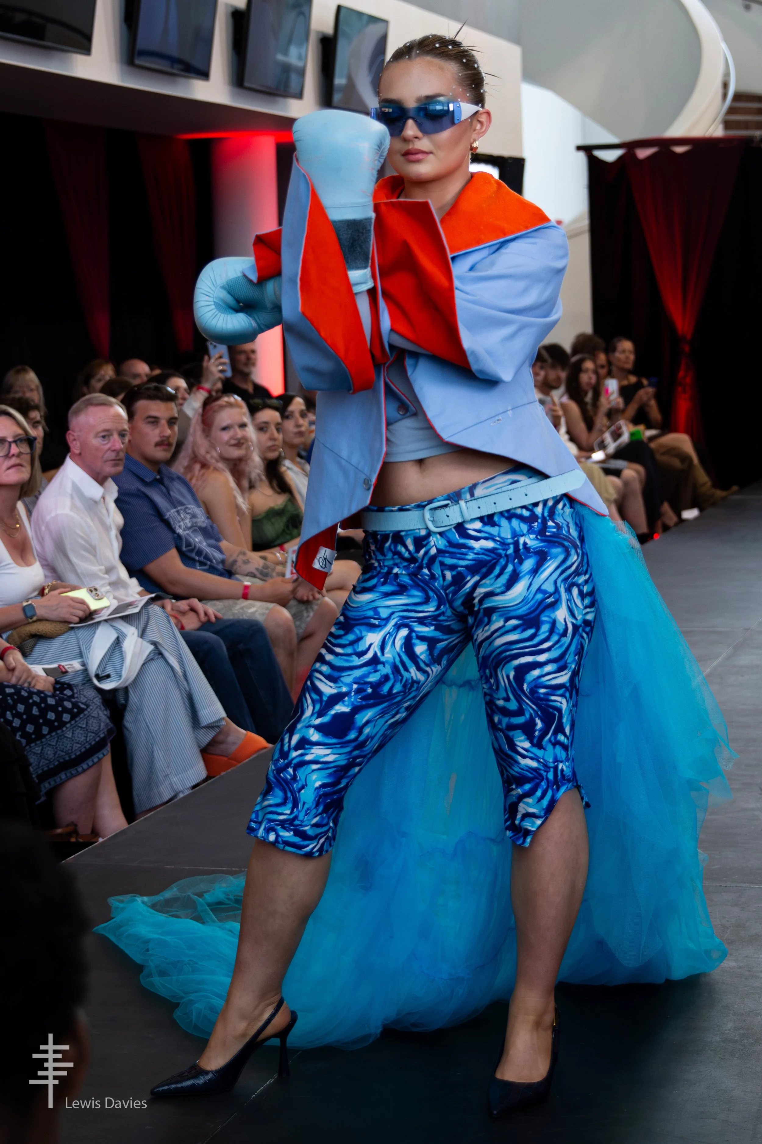 Look 2