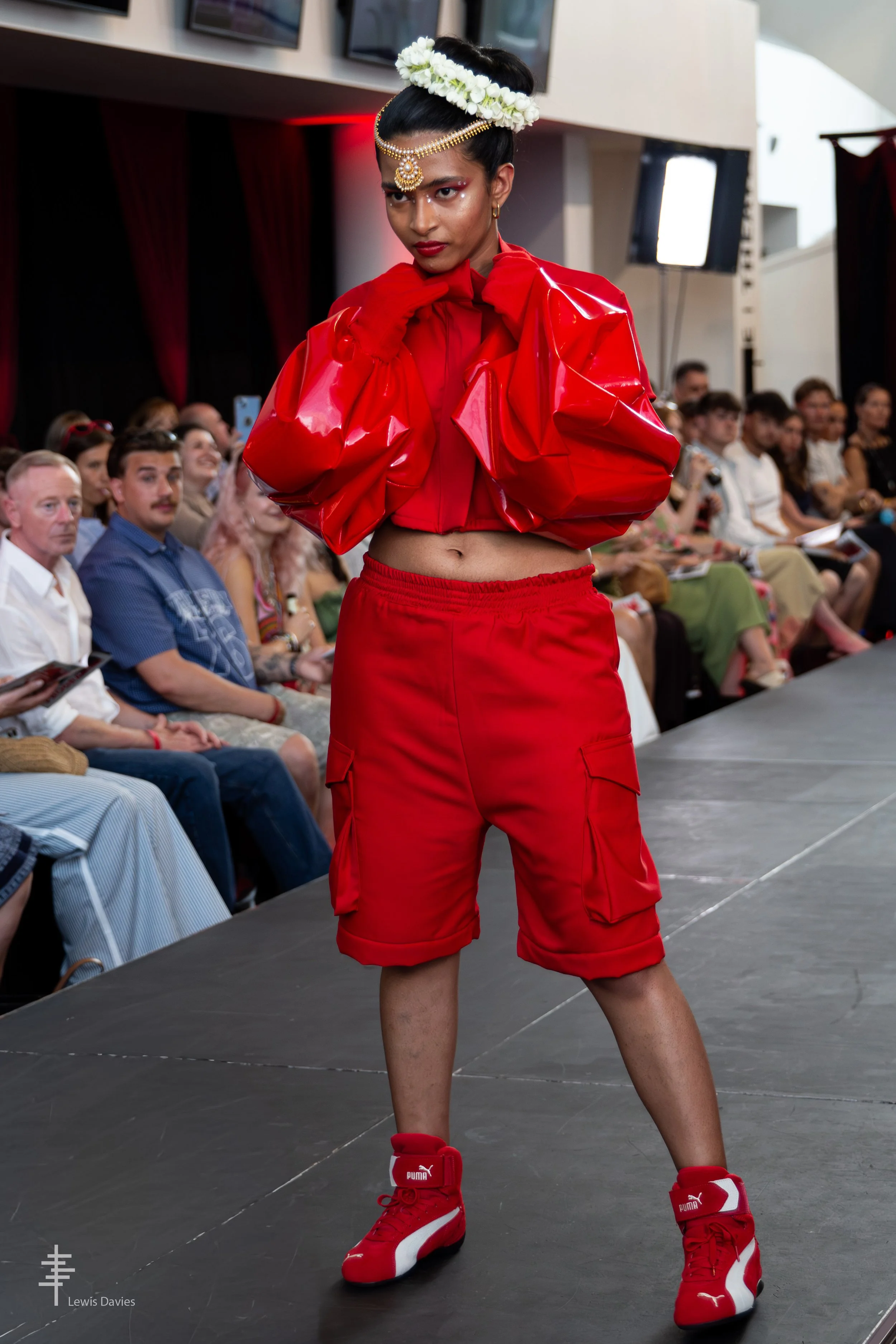 Look 3