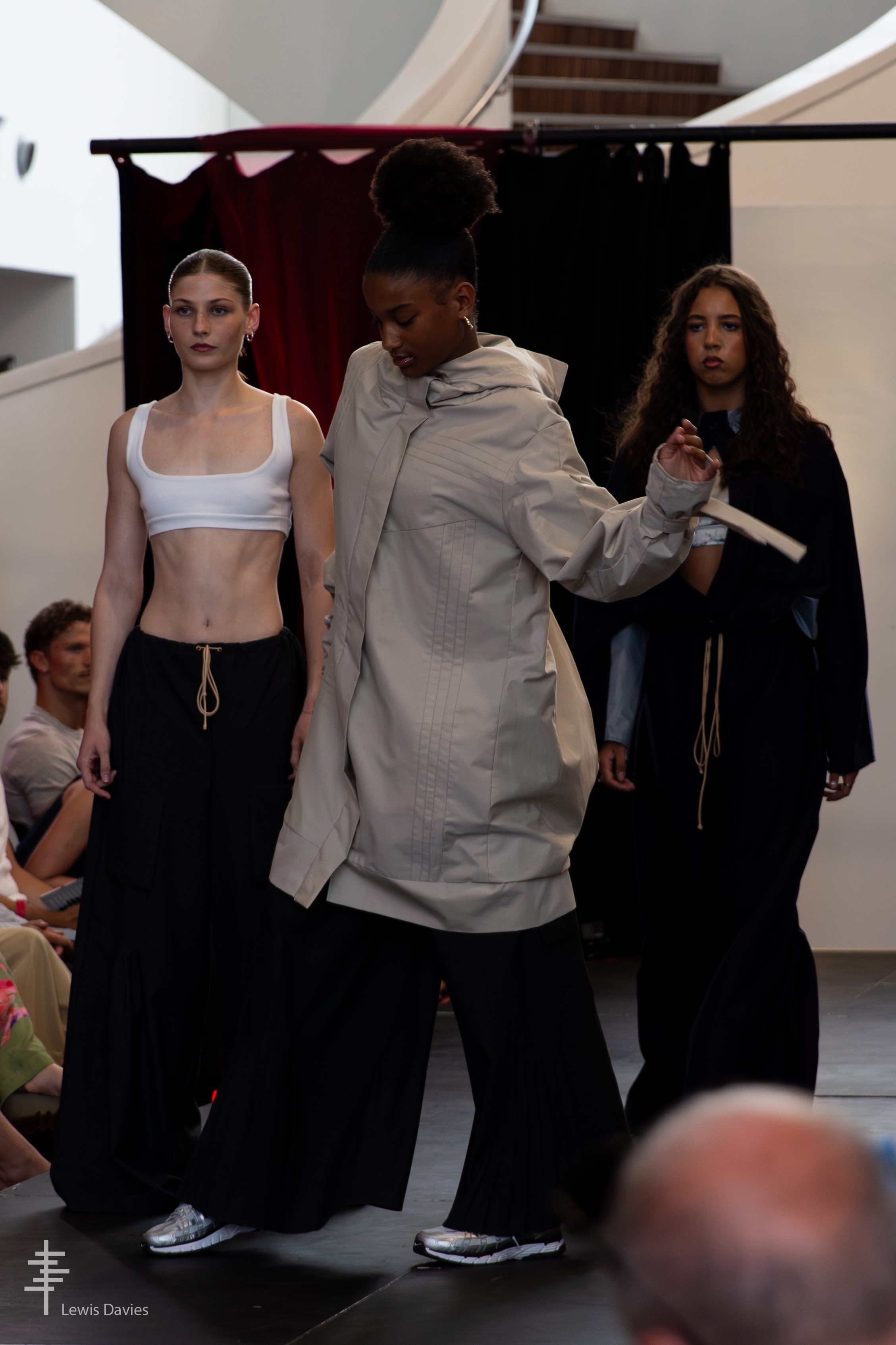 Look 1