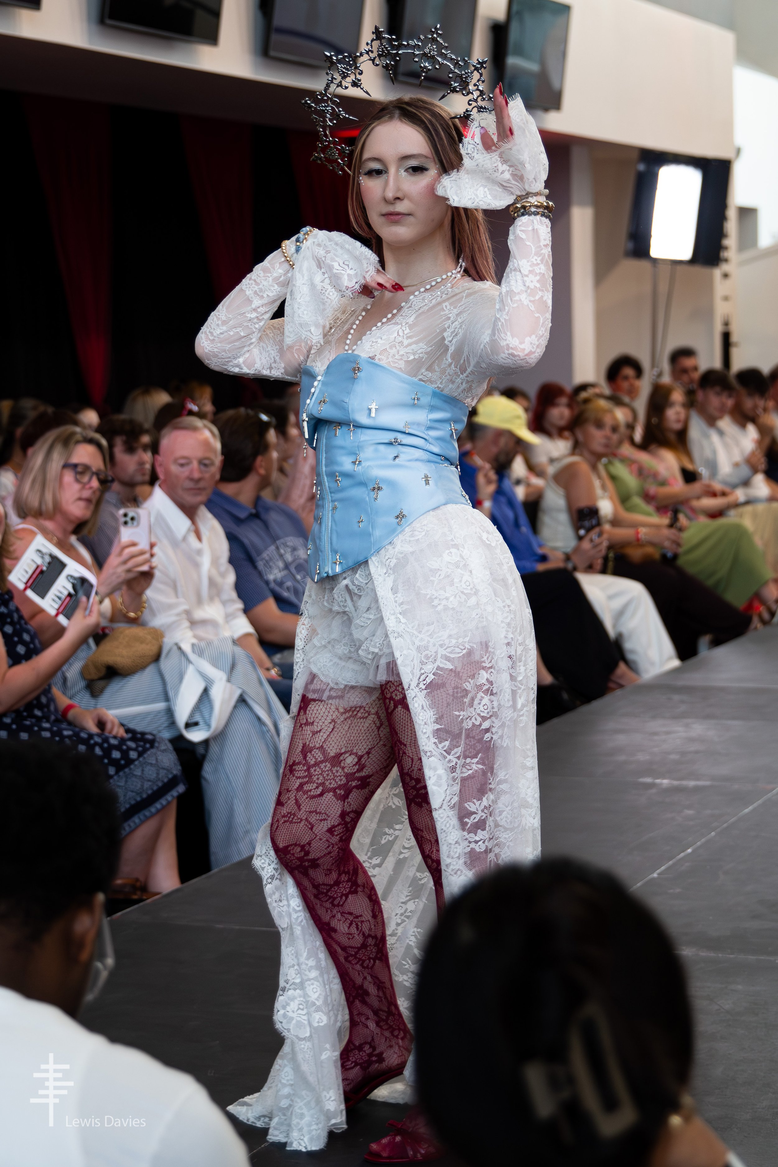 Look 1