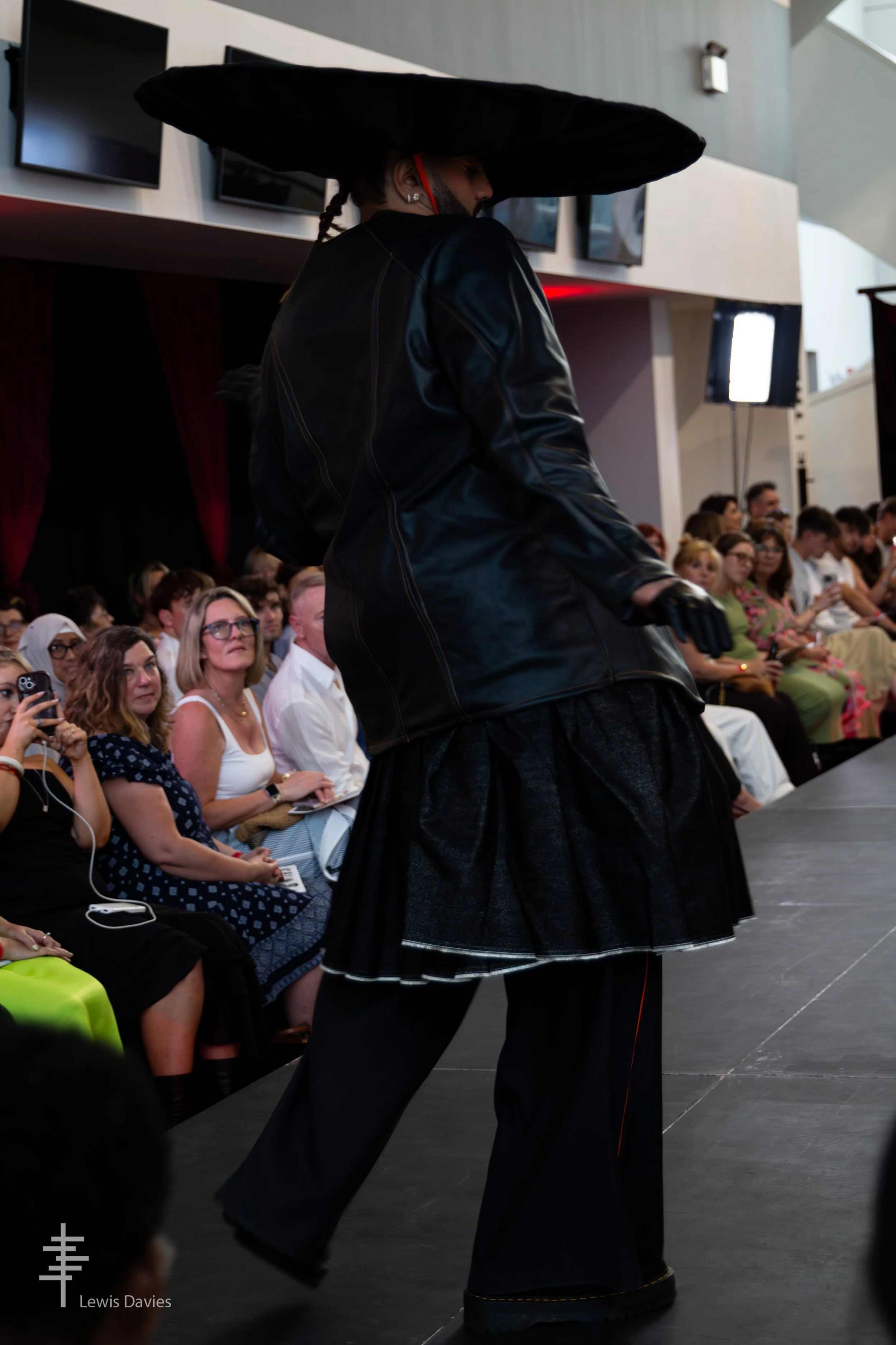 Look 5
