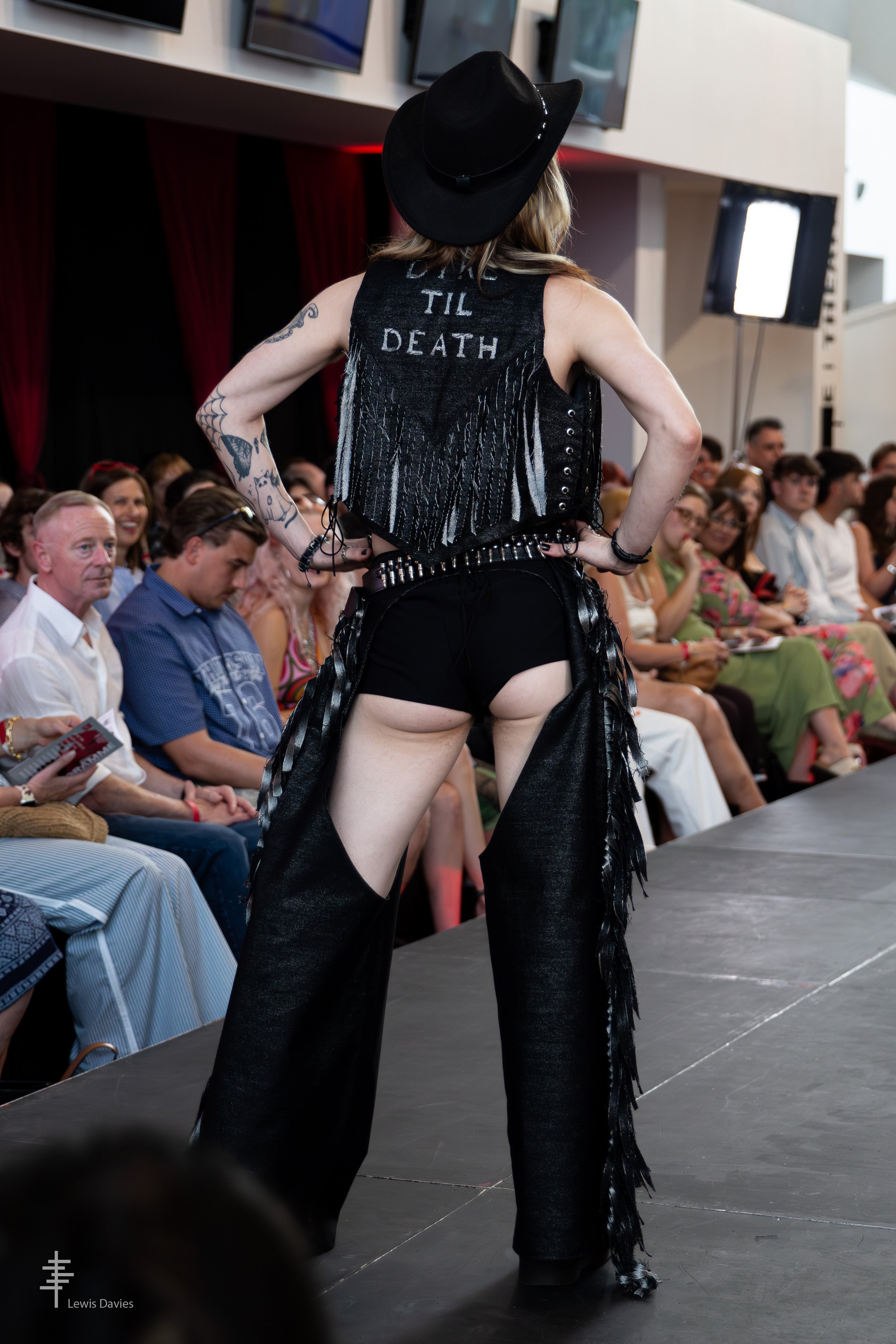 Look 2