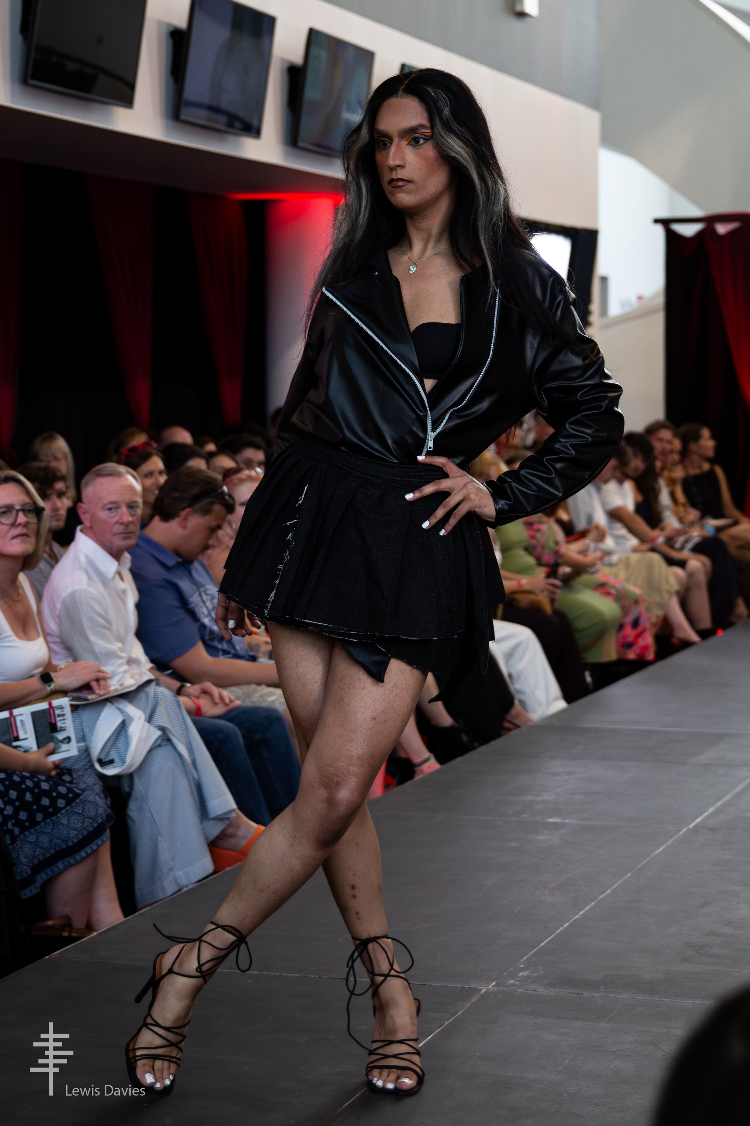 Look 1