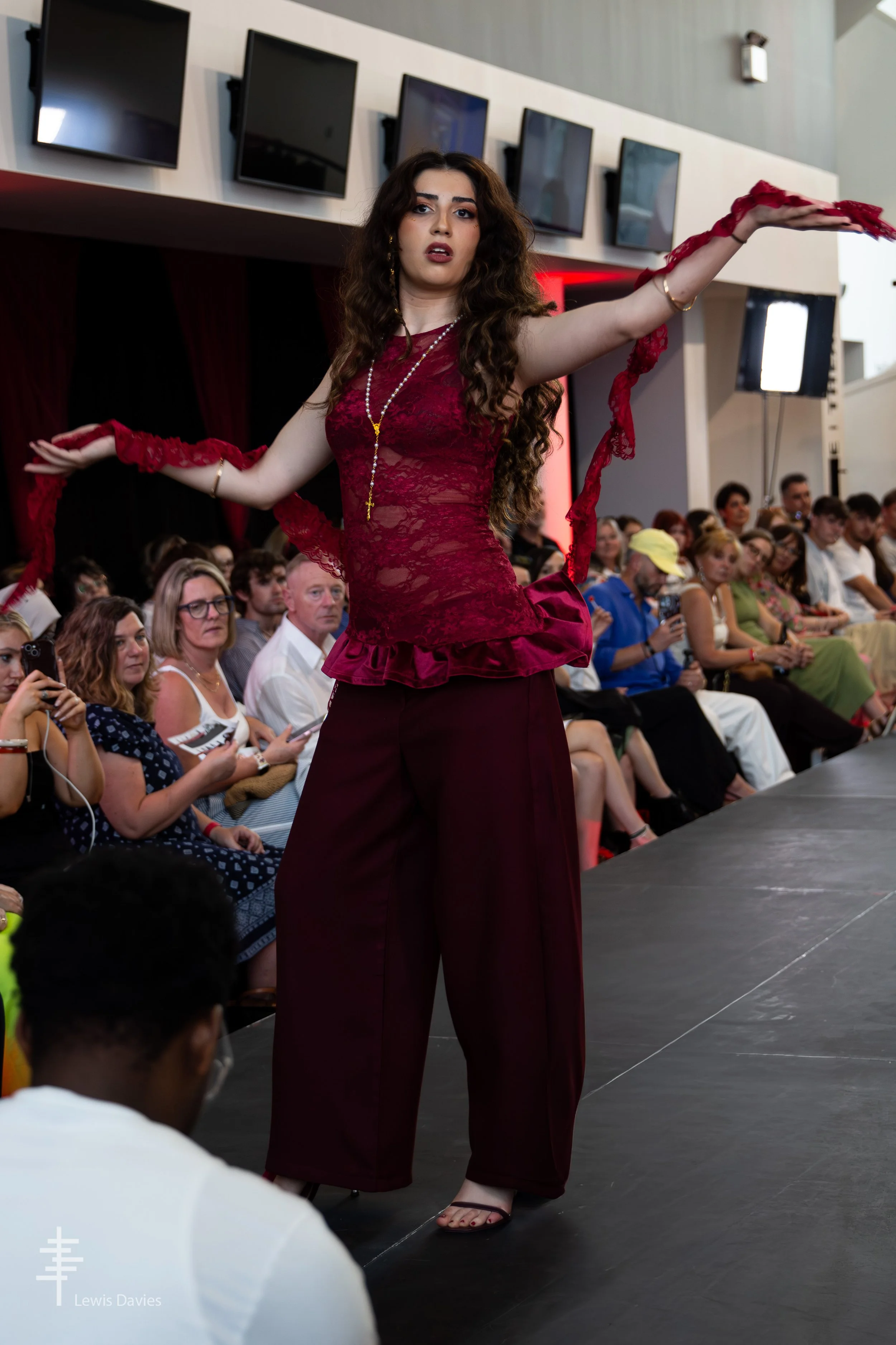 Look 2