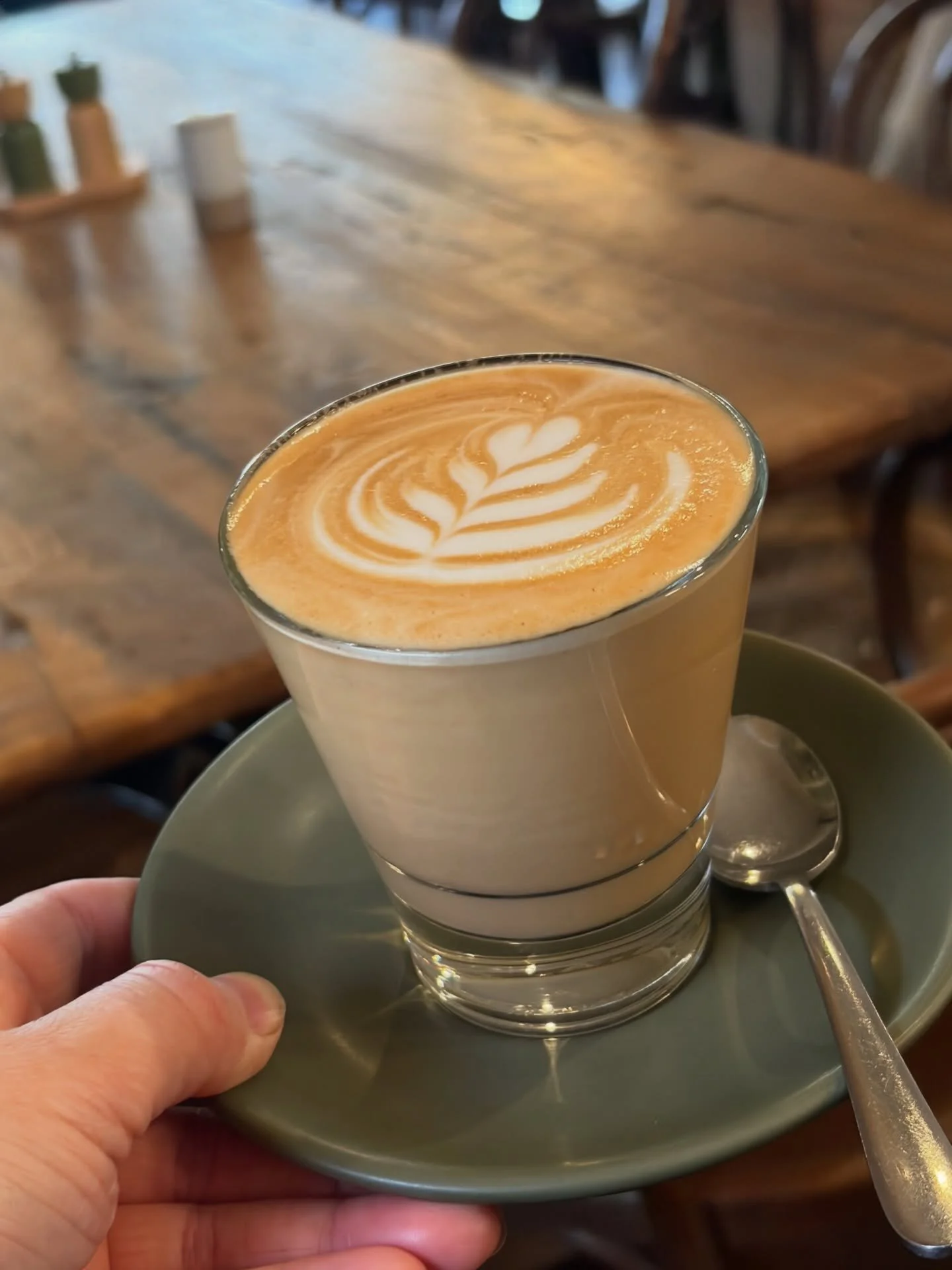 Grab a vintage woollen blanket, find a cosy corner by the fire and enjoy a slow morning at Cello 

Serving @bermudacoffee.studio with @gippslandjersey daily - Open from 8am 🍋

#cellohepburn #visitdaylesford #regionalvictoria #hepburnsprings #daylesf
