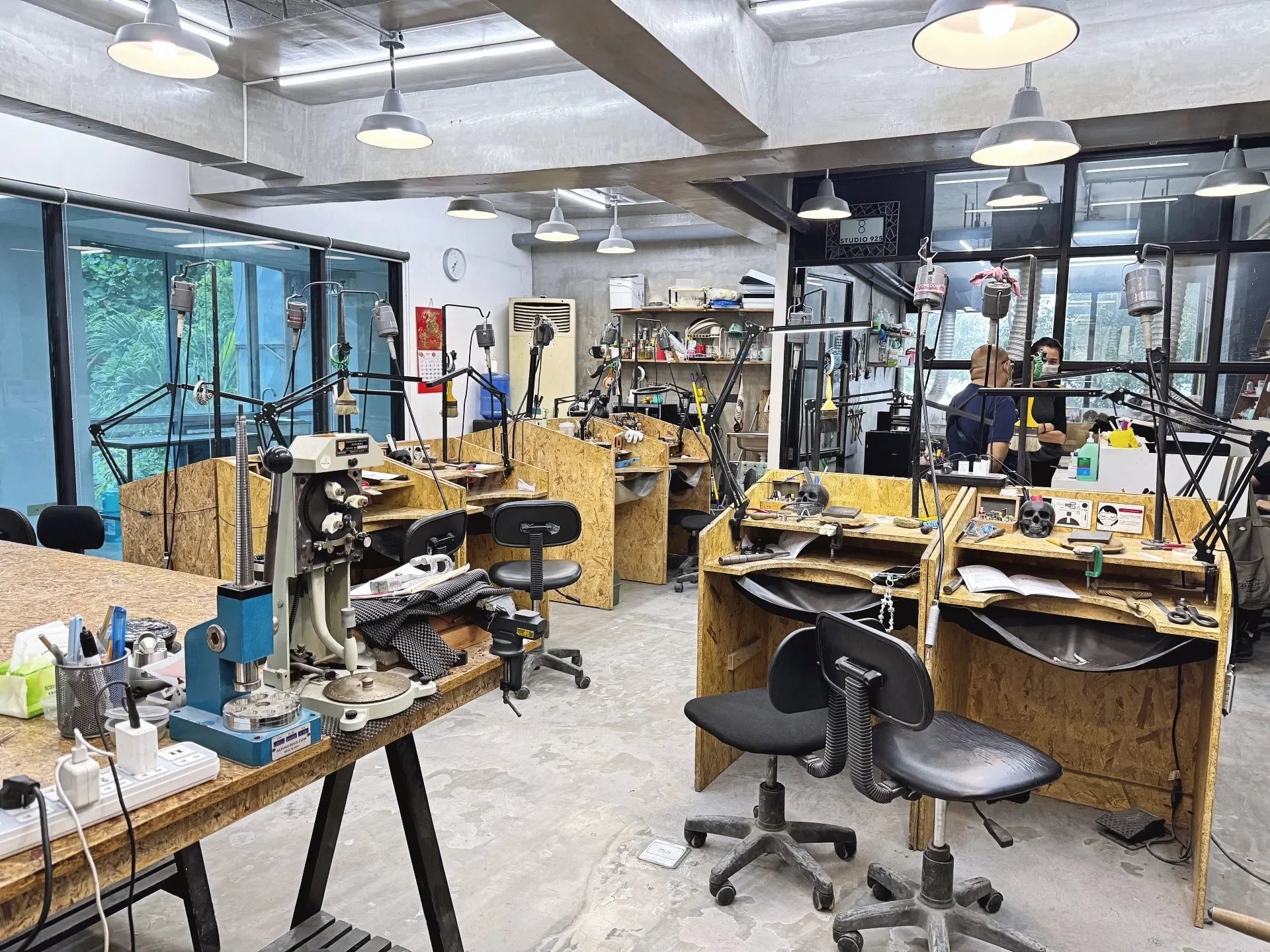 Silversmithing in the Philippines at Studio 925, Makati