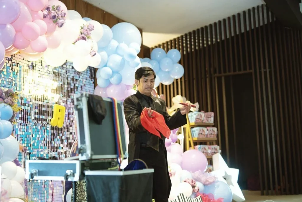 Audrey-7th-Huntrix-Birthday-Party-at-Maxs-Scout-Tuason_COD08528-1024x683.jpg.webp