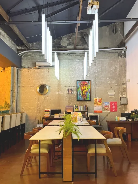 Is First Coworking Community Escolta the Best 24/7 Coworking Space in Manila?
