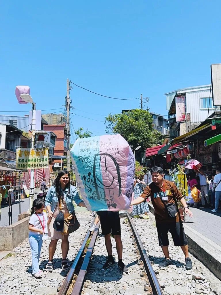 Yehliu-Jiufen-Shifen-Day-Tour-Klook0A_Guide-to-Taipei_261_helloimfrecelynne-768x1024.jpg.webp