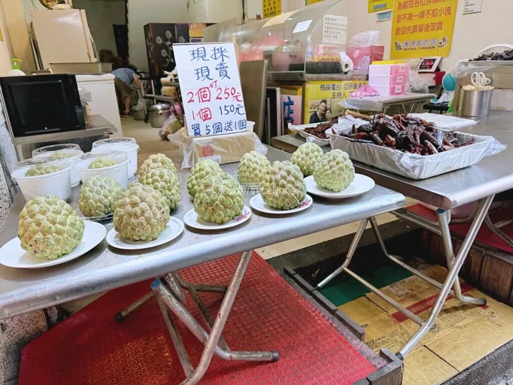 Yehliu-Jiufen-Shifen-Day-Tour-Klook0A_Guide-to-Taipei_405_helloimfrecelynne-1024x768.jpg.webp
