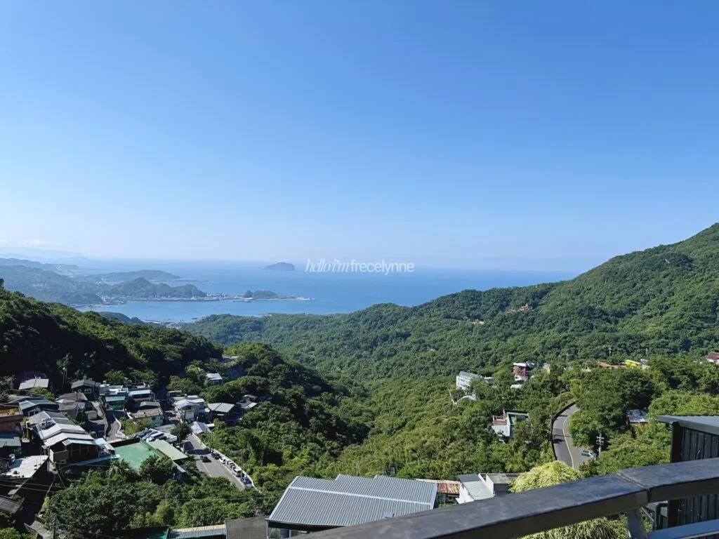 Yehliu-Jiufen-Shifen-Day-Tour-Klook0A_Guide-to-Taipei_438_helloimfrecelynne-1024x768.jpg.webp