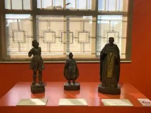 National-Museum-of-Fine-Arts-Manila-Philippines_120_helloimfrecelynne-300x225.jpg.webp