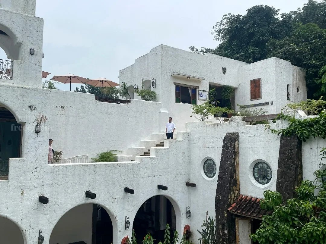 Exploring Pinto Art Museum