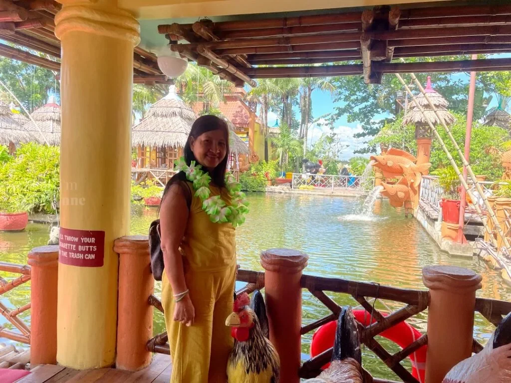 Isdaan-Floating-Restaurant-Gerona-Tarlac_210_helloimfrecelynne-1024x768.jpg.webp