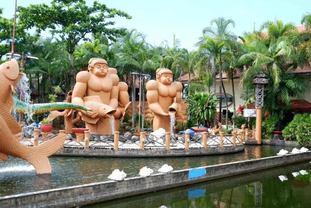Isdaan-Floating-Restaurant-Gerona-Tarlac_070_helloimfrecelynne-1024x683.jpg.webp