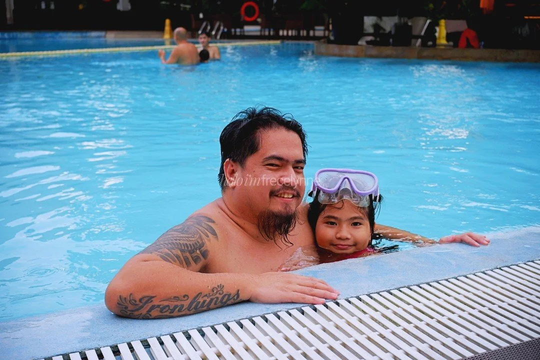 The Manila Hotel_002_frecelynne.jpg